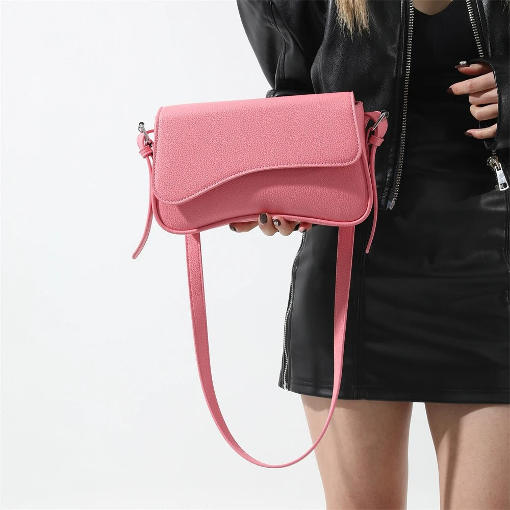 Baguette Shoulder Bag with Curved Design - Stylish Everyday Handbag