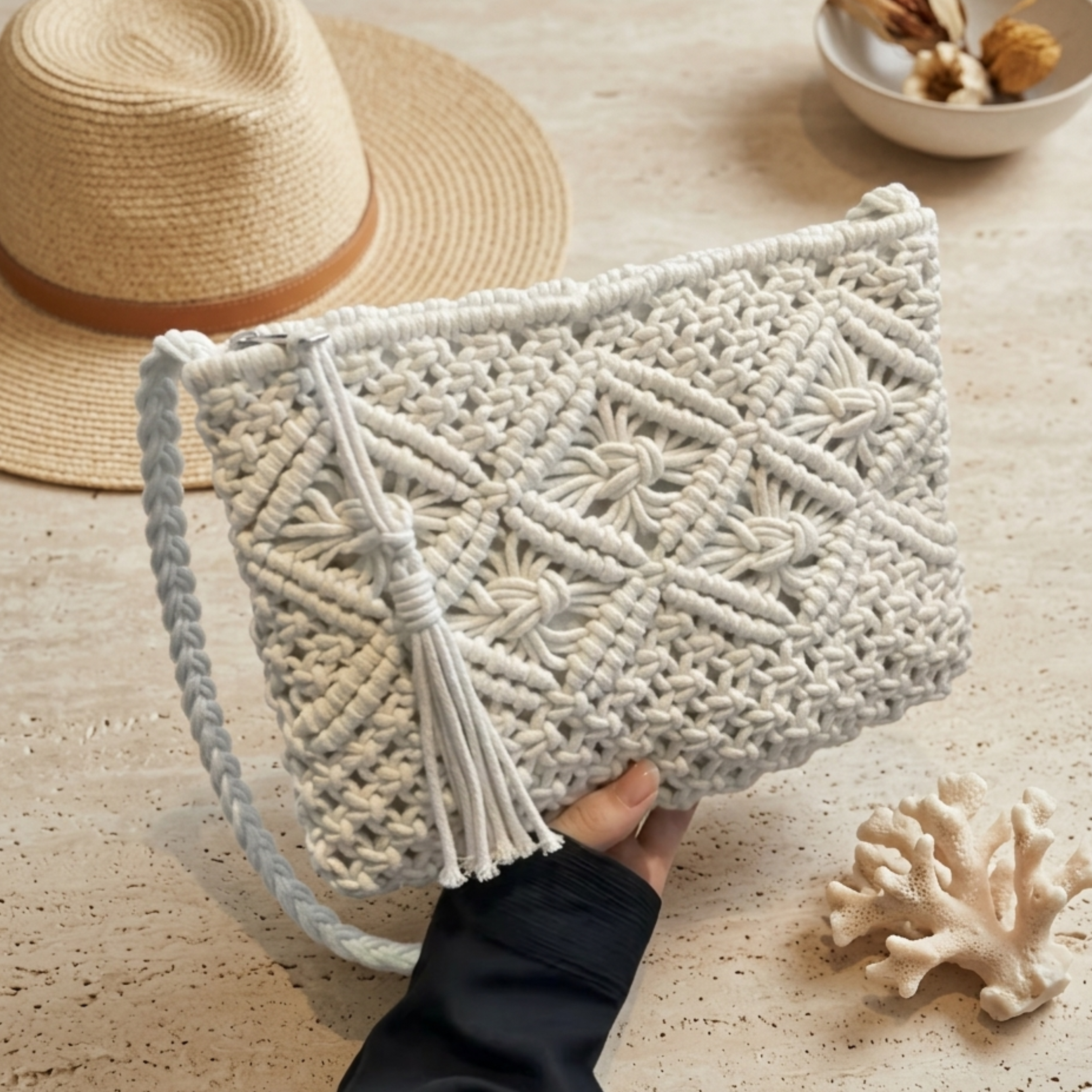 Tassel Woven Crossbody Bag - Eco-Friendly Fashion Accessory for Everyday Use