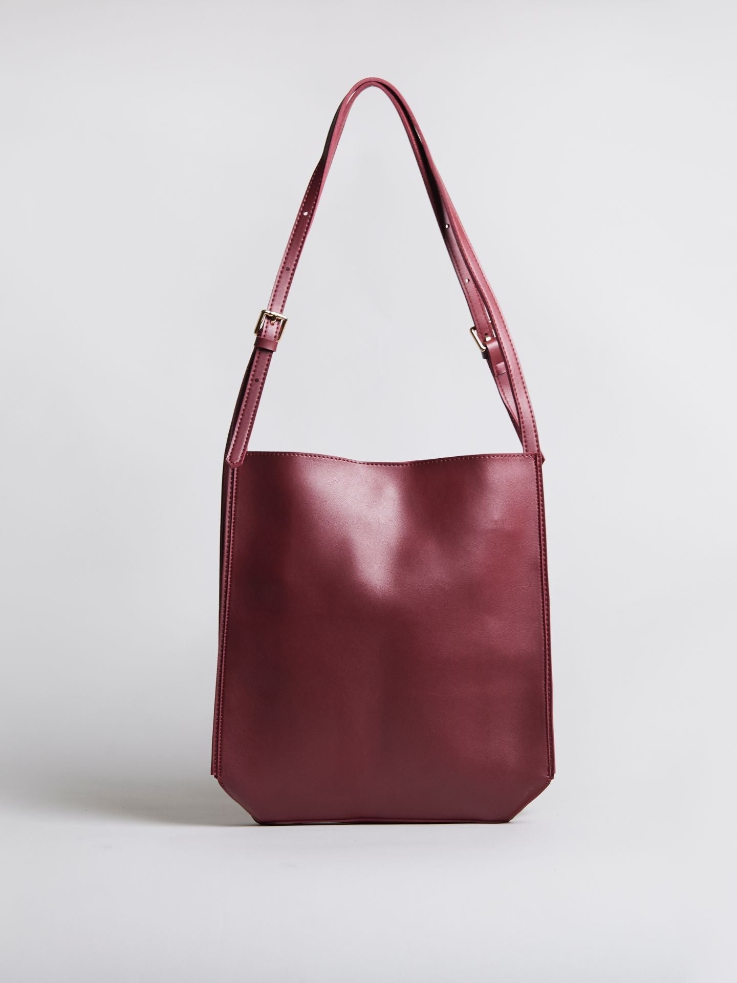 Vegan Leather Shoulder Bag - Daily Chic Design for Casual Use