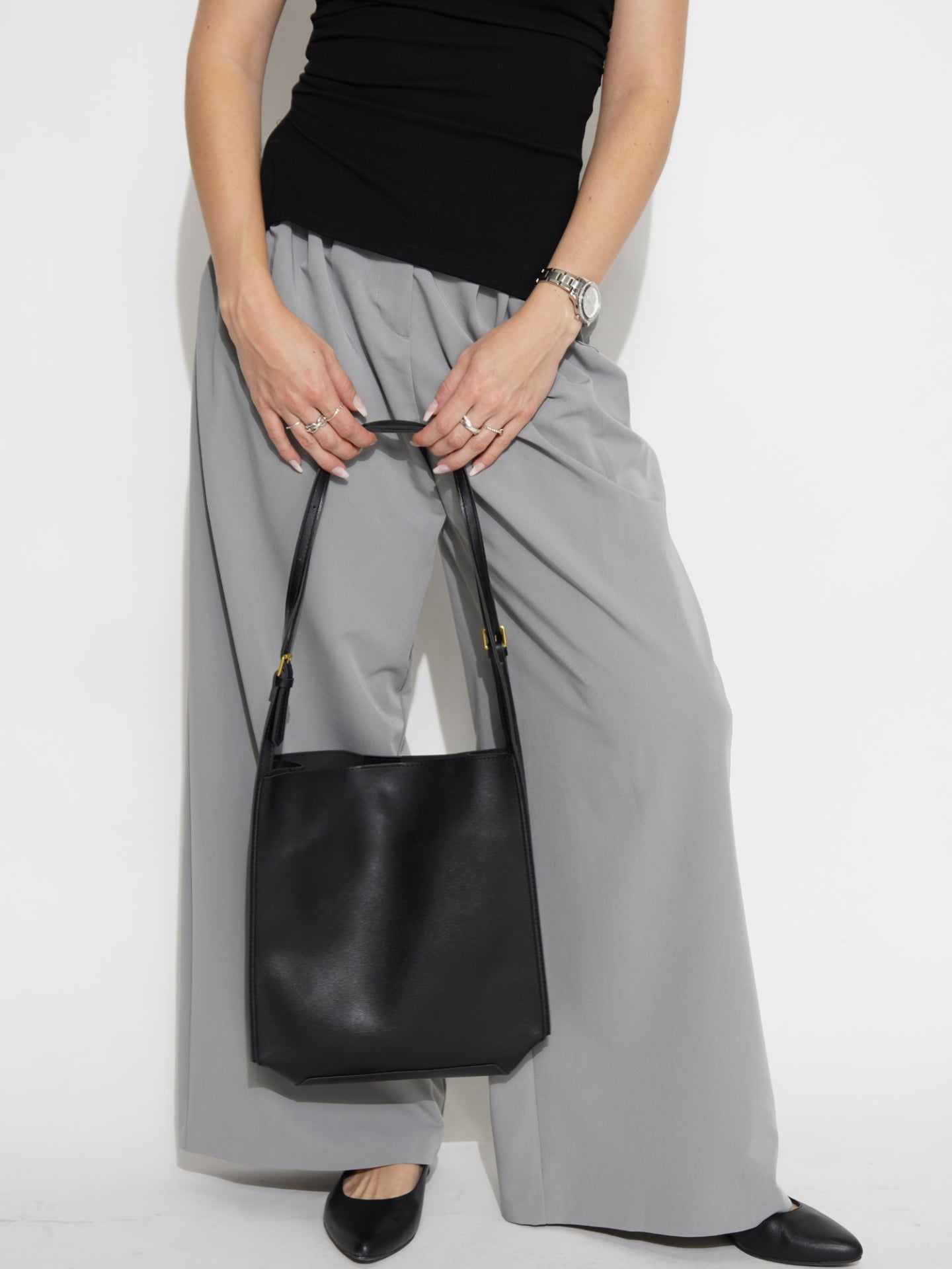 Vegan Leather Shoulder Bag - Daily Chic Design for Casual Use
