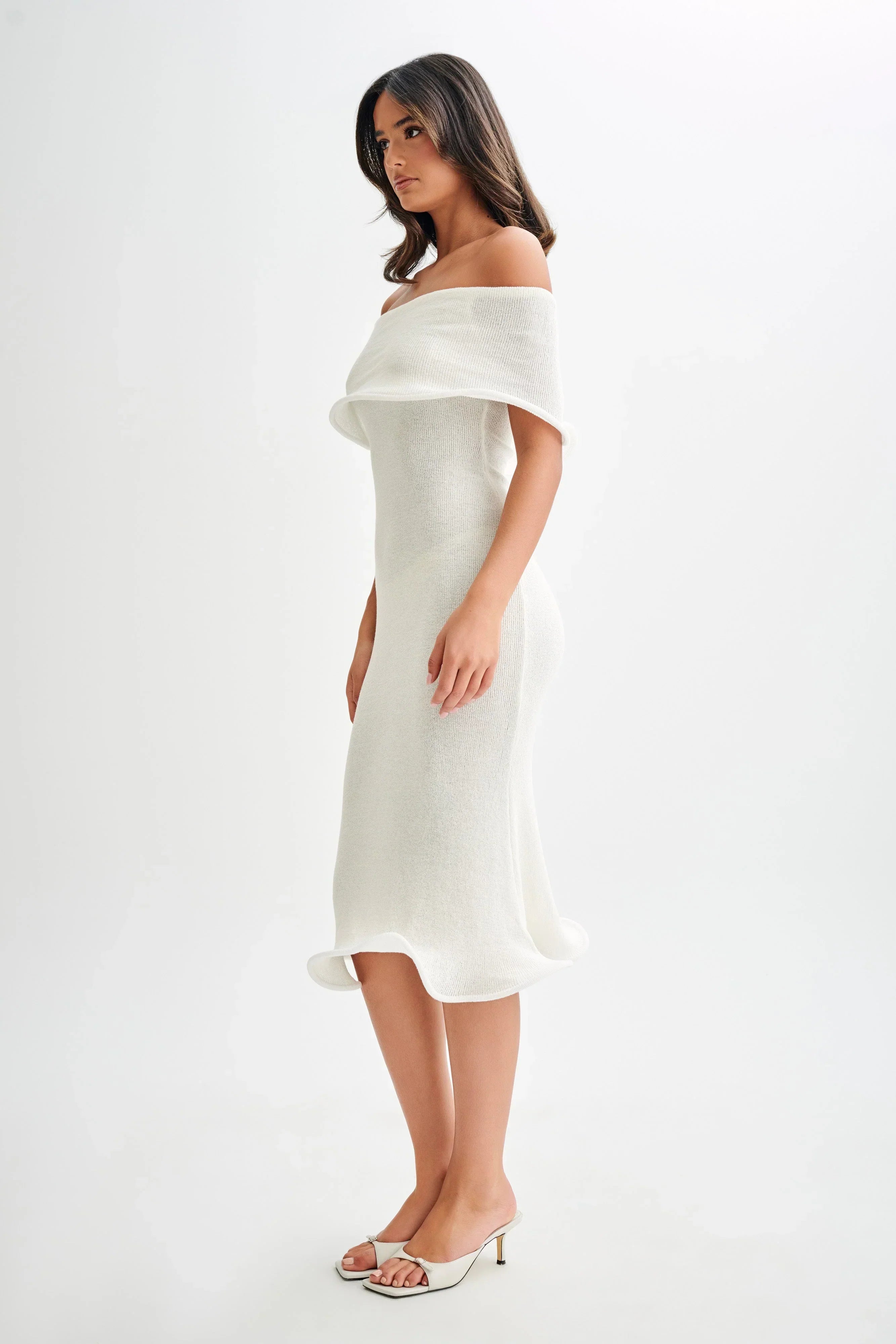 Off-The-Shoulder Textured Knit Midi Dress with Ruffle Trim for Casual Wear