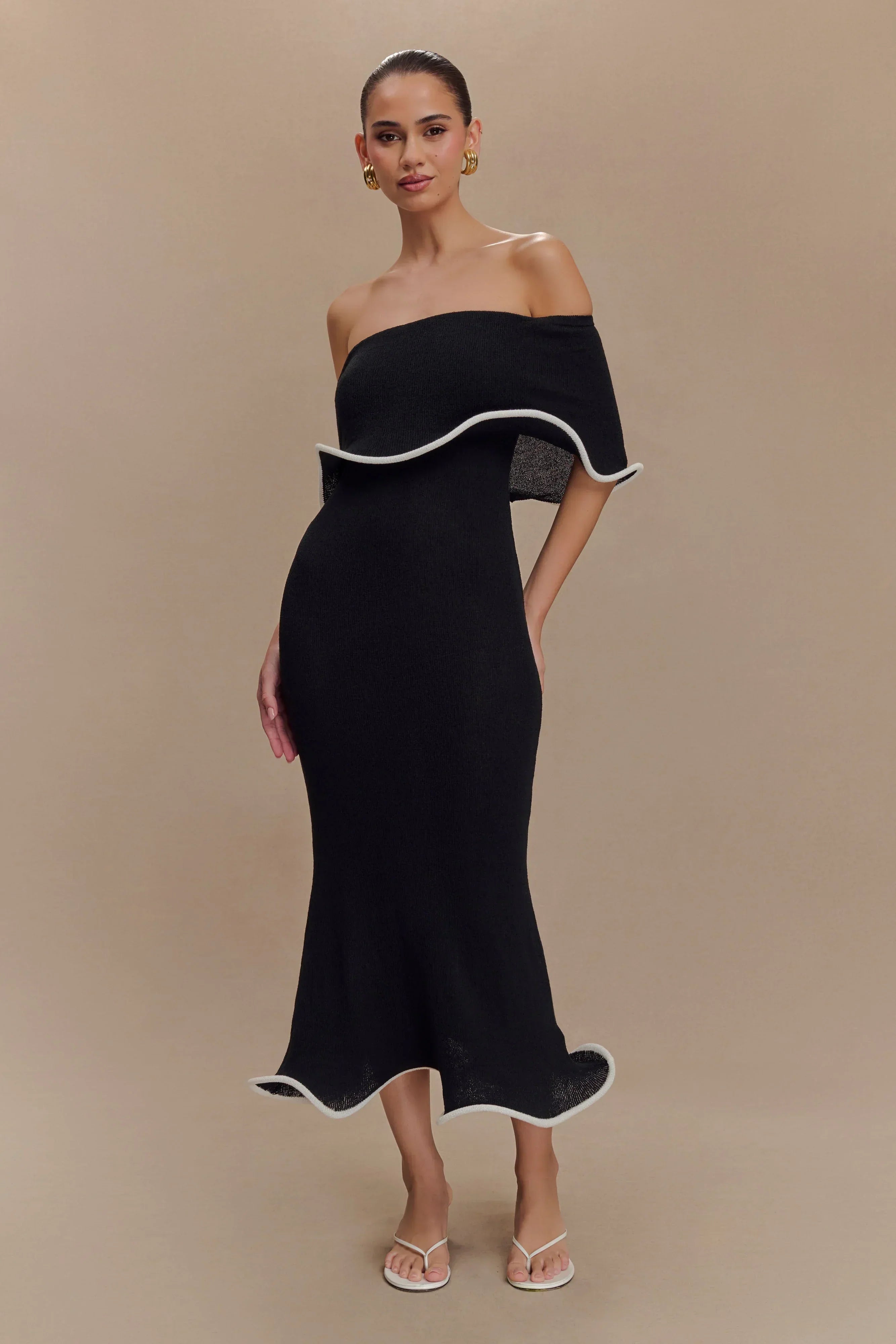 Off-The-Shoulder Textured Knit Midi Dress with Ruffle Trim for Casual Wear