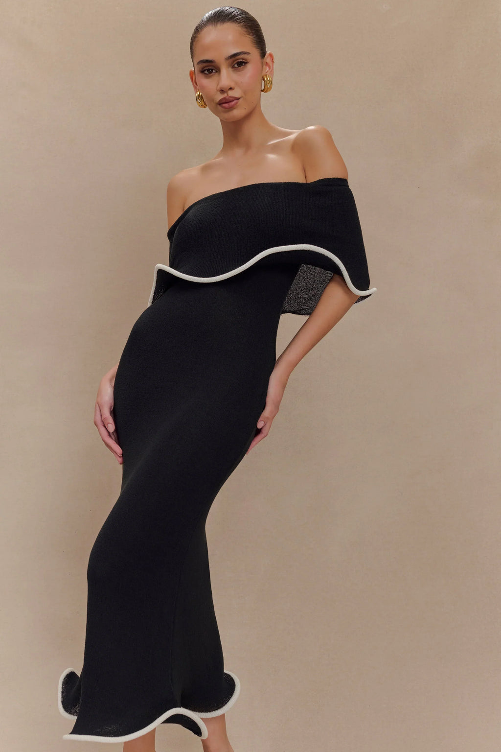 Textured Knit Off-The-Shoulder Midi Dress with Ruffle Trim for Casual Wear