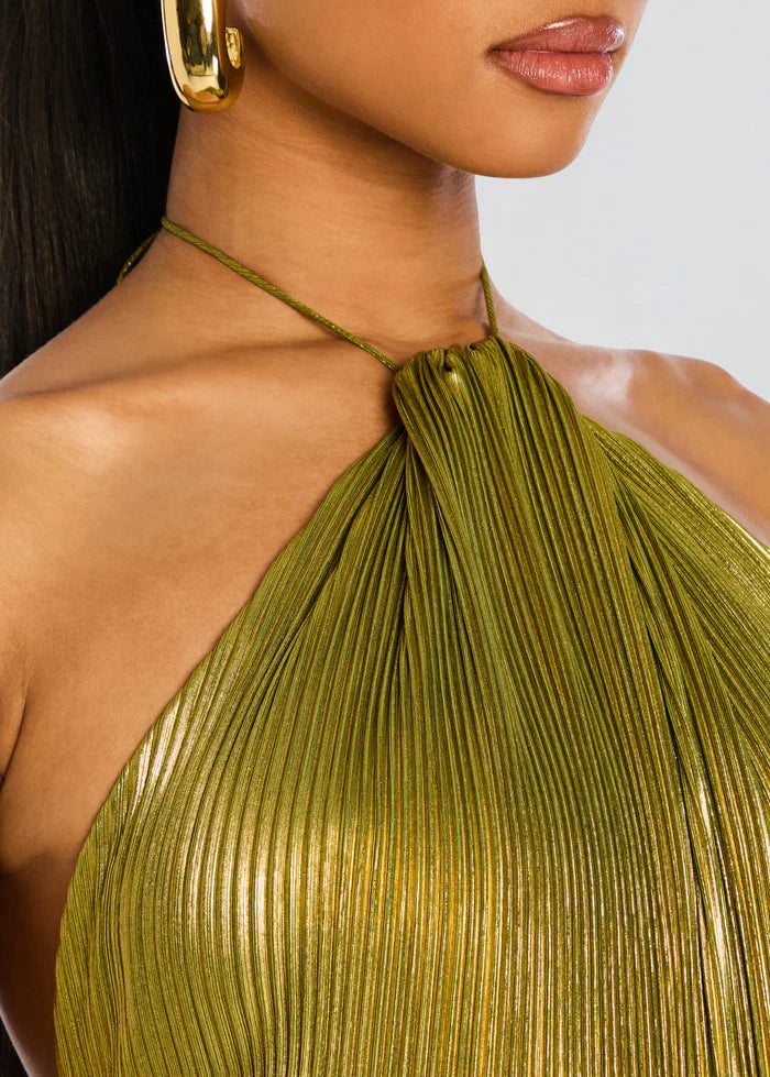 Luminous Metallic Halter Maxi Dress for Evening Events and Special Occasions