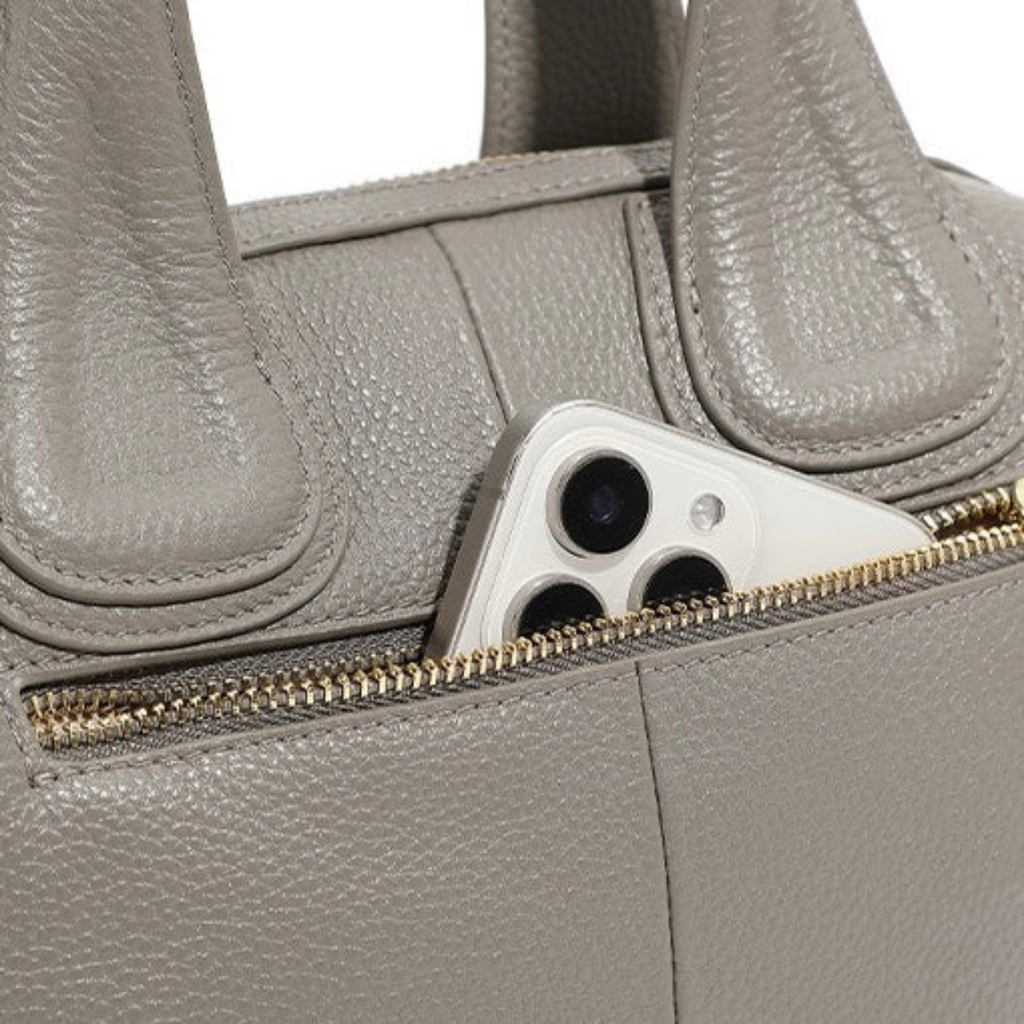 Genuine Leather Crossbody Shoulder Bag for Everyday Use - Versatile Design