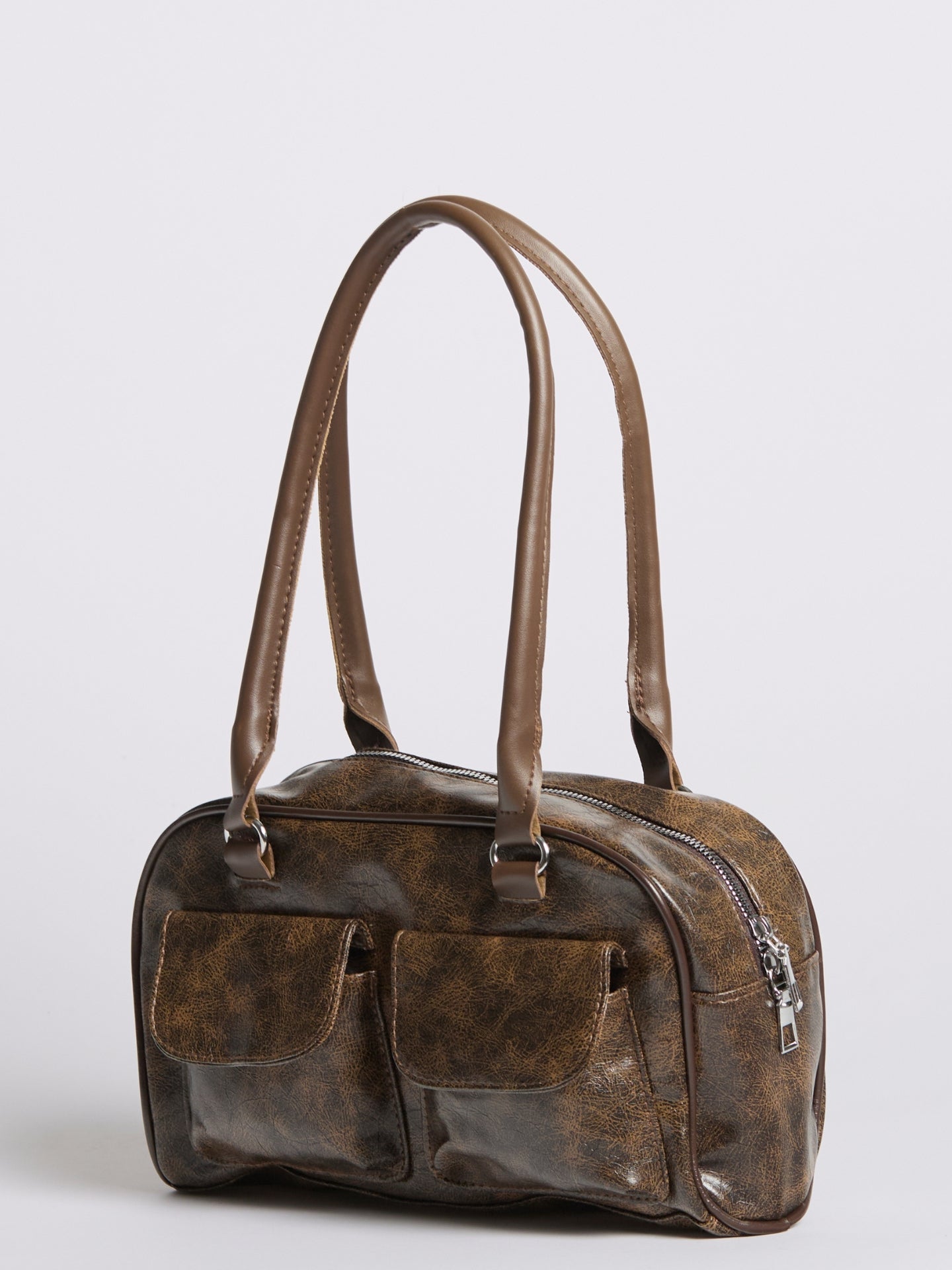 Distressed Leather Shoulder Bag - Urban Style for Everyday Use