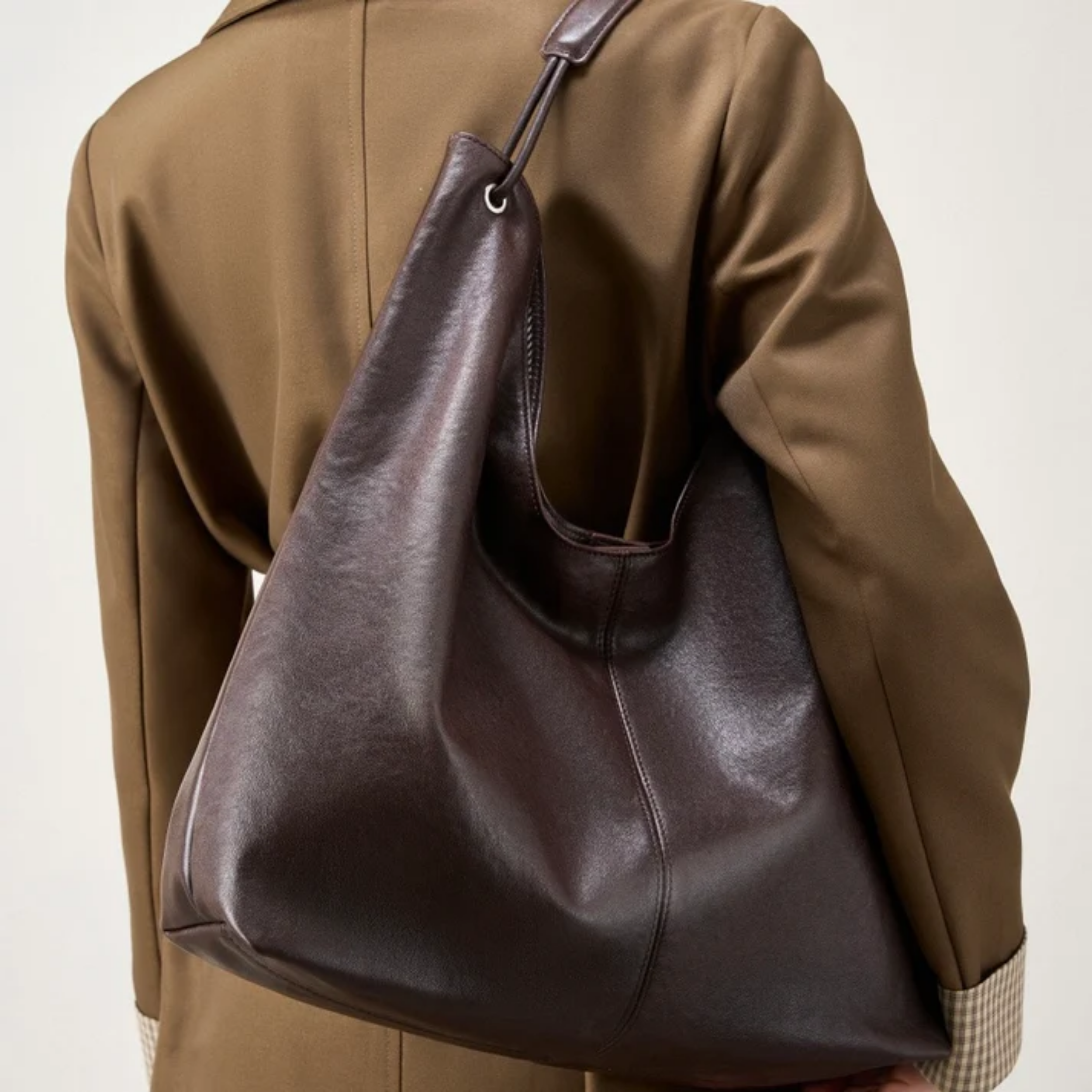 Genuine Leather Tote Bag for Women - Stylish Everyday Handbag in Classic Design