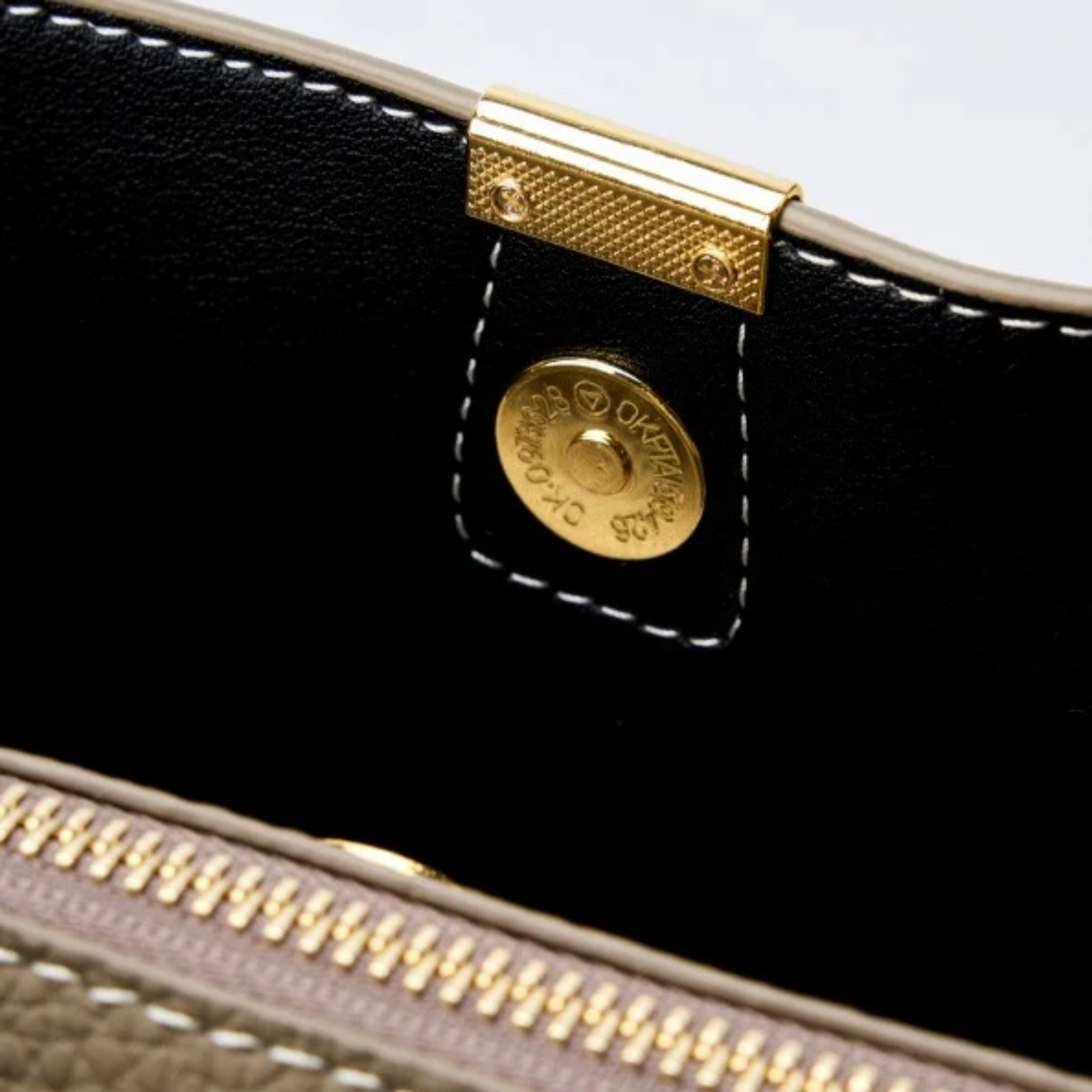 Genuine Leather Bucket Handbag - Stylish Tote for Everyday Use