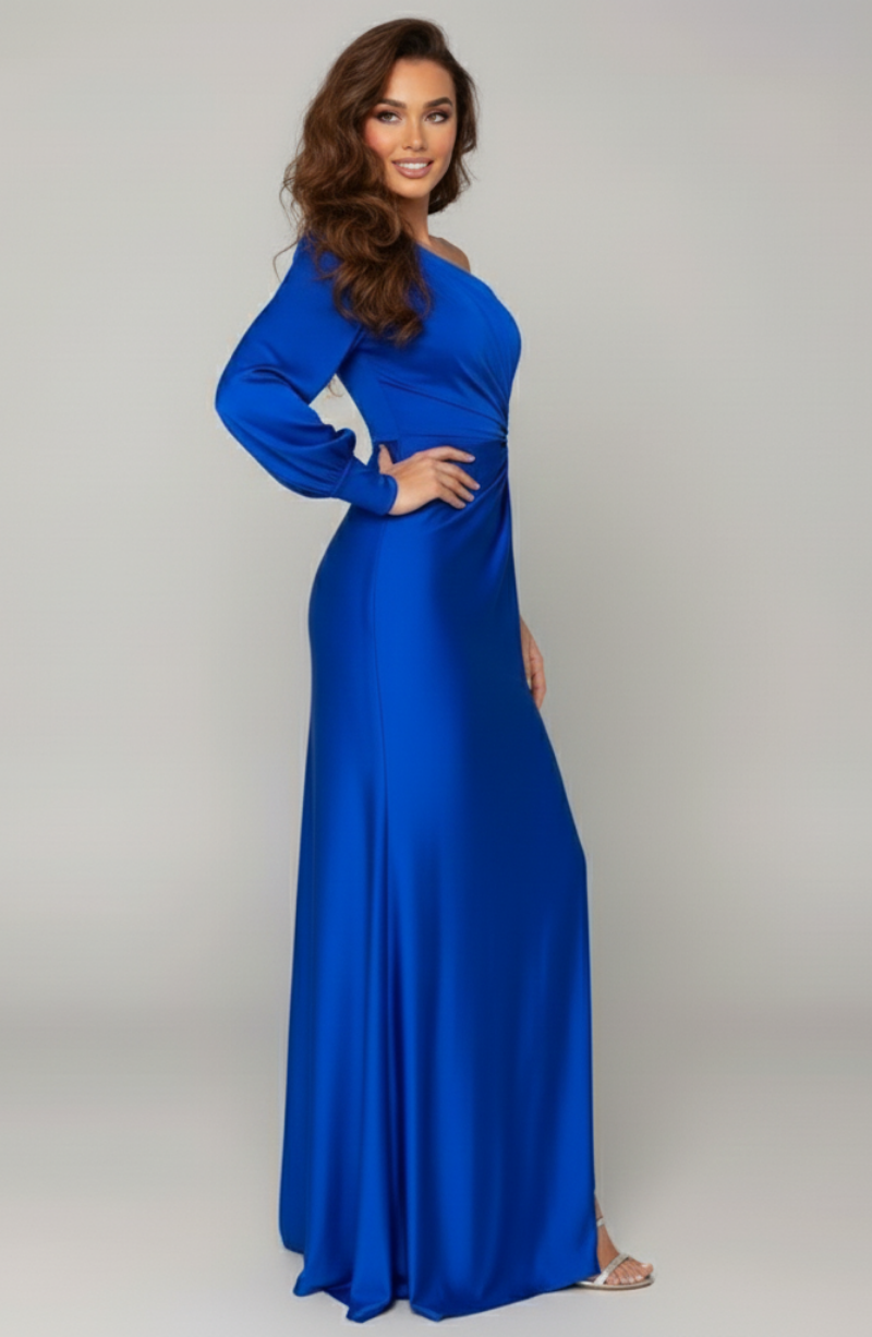 Elegant Maxi Dress with Refined Silhouette for Special Occasions