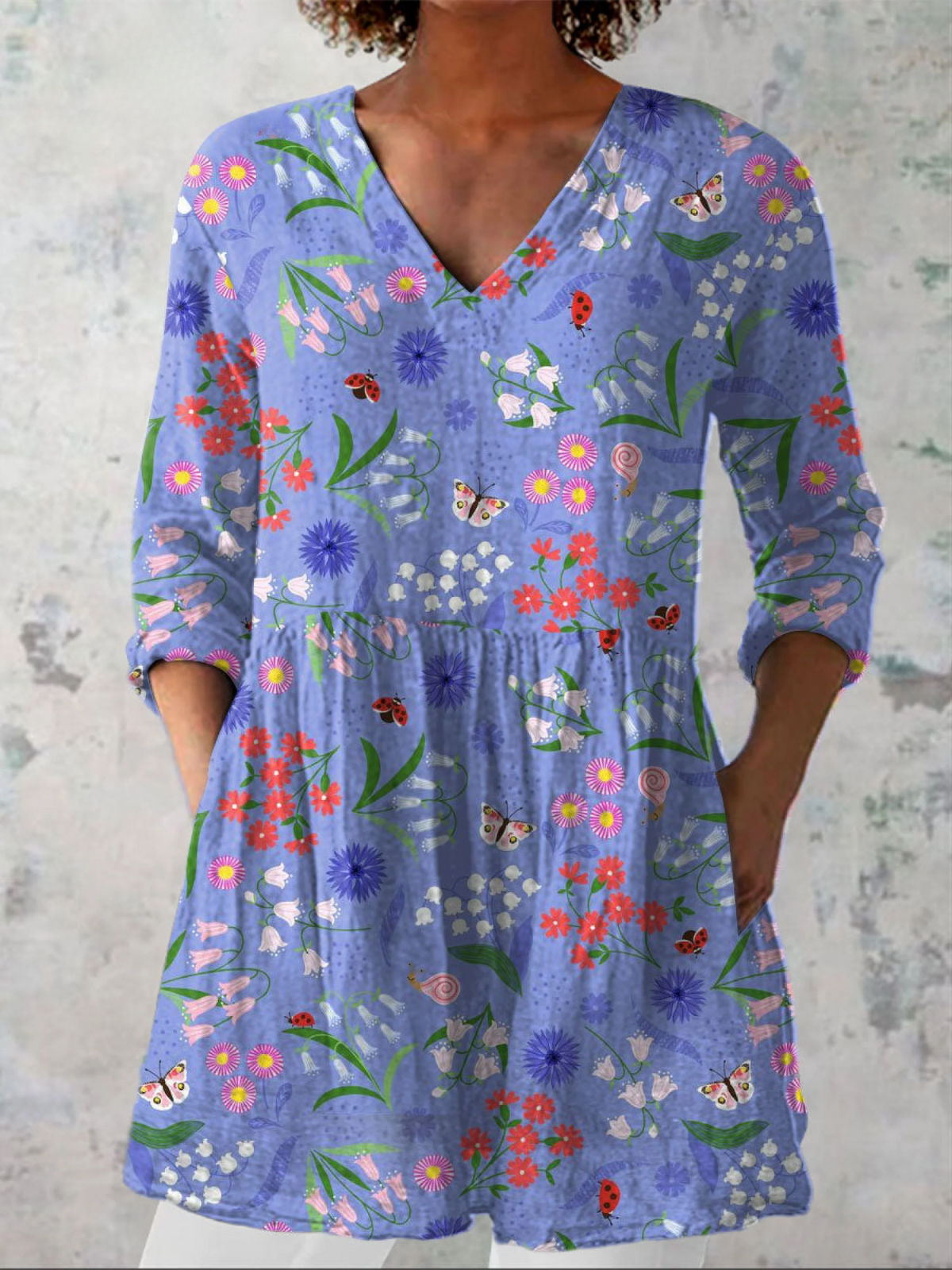 Everyday Elegance – Fluid V-Neck Long Blouse