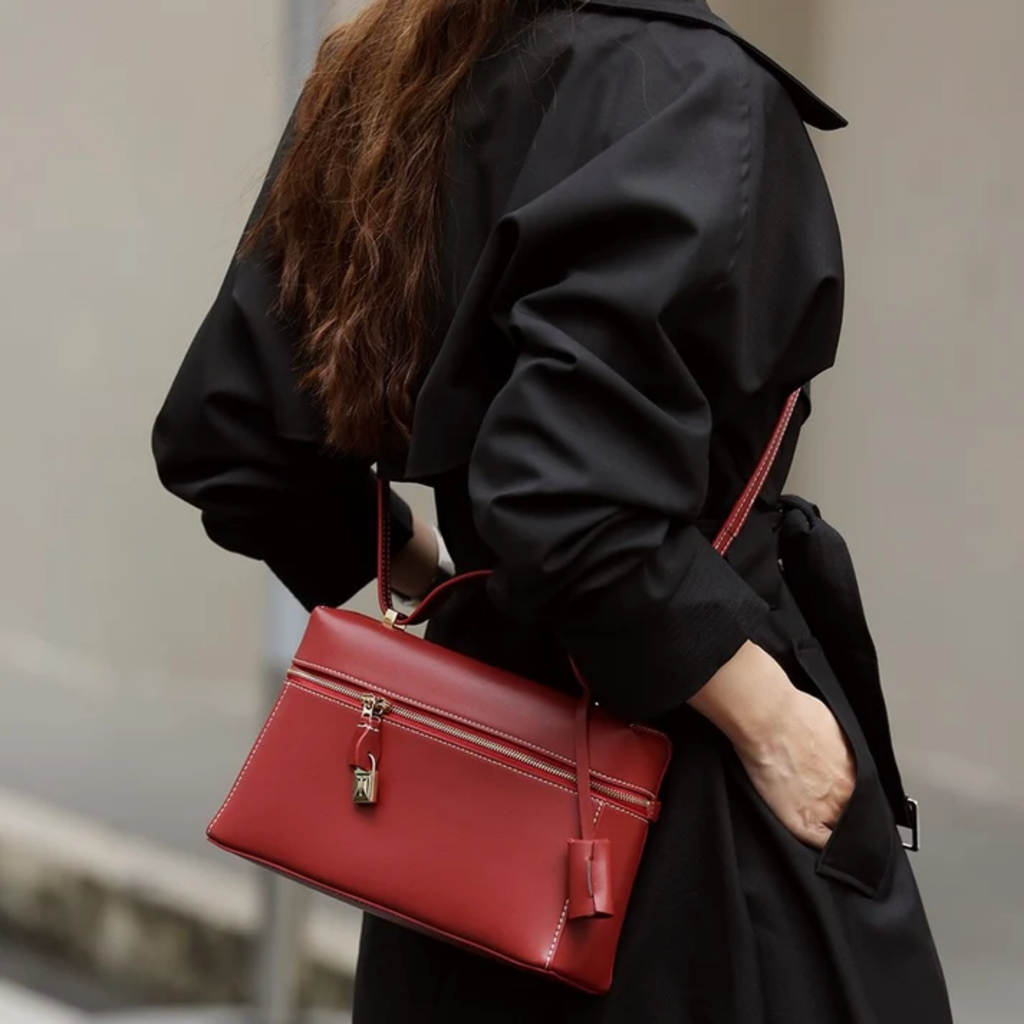 Genuine Leather Crossbody Bucket Bag - Stylish and Versatile Handbag for Everyday Use