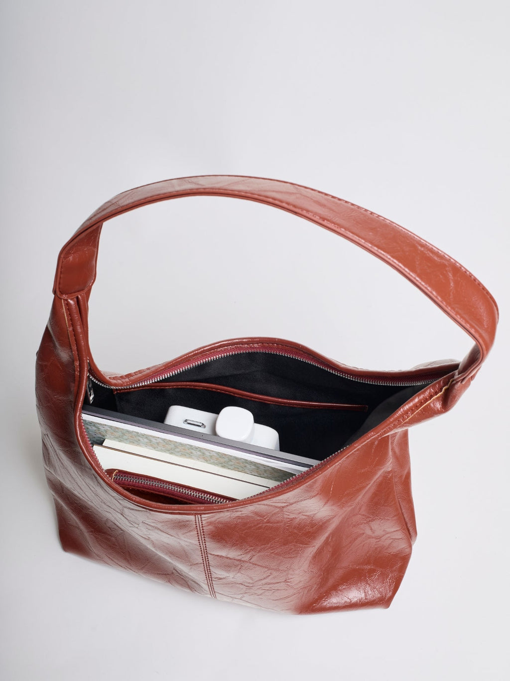 Distressed Vegan Leather Tote Bag for Everyday Use - Stylish and Durable