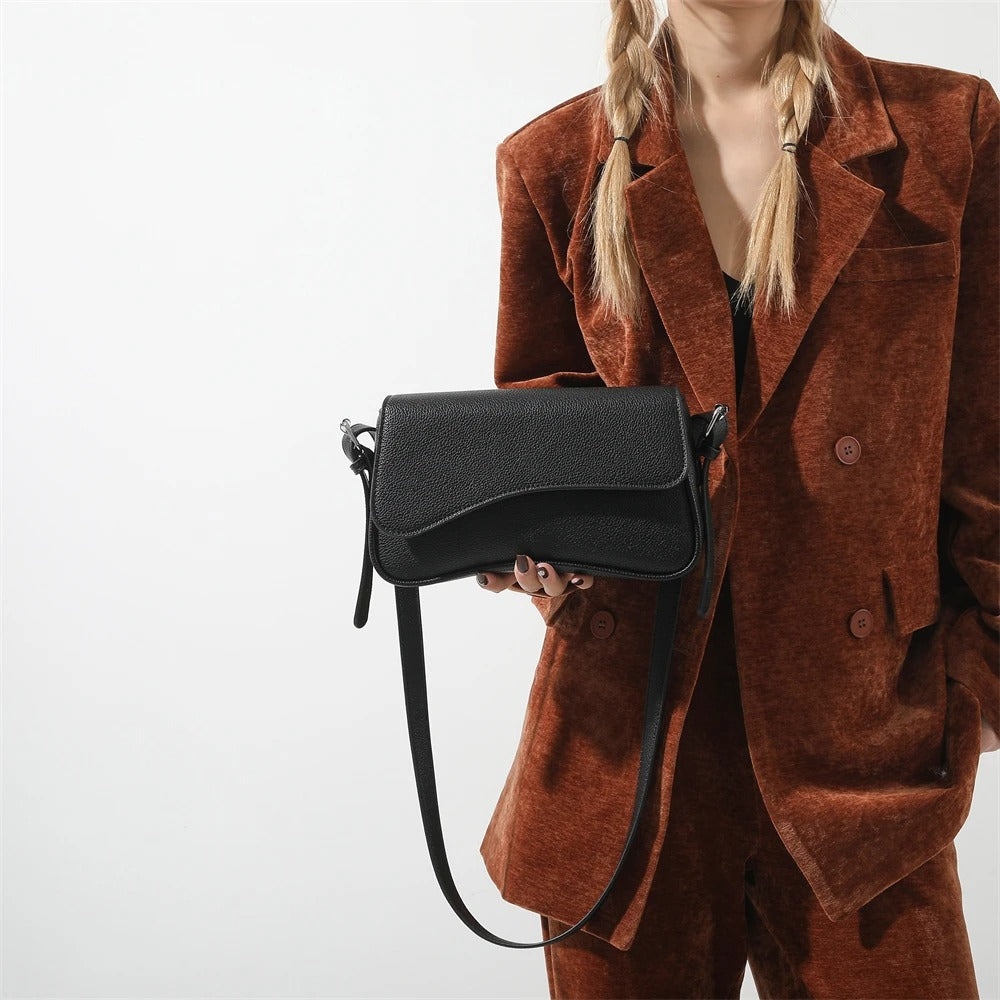 Baguette Shoulder Bag with Curved Design - Stylish Everyday Handbag