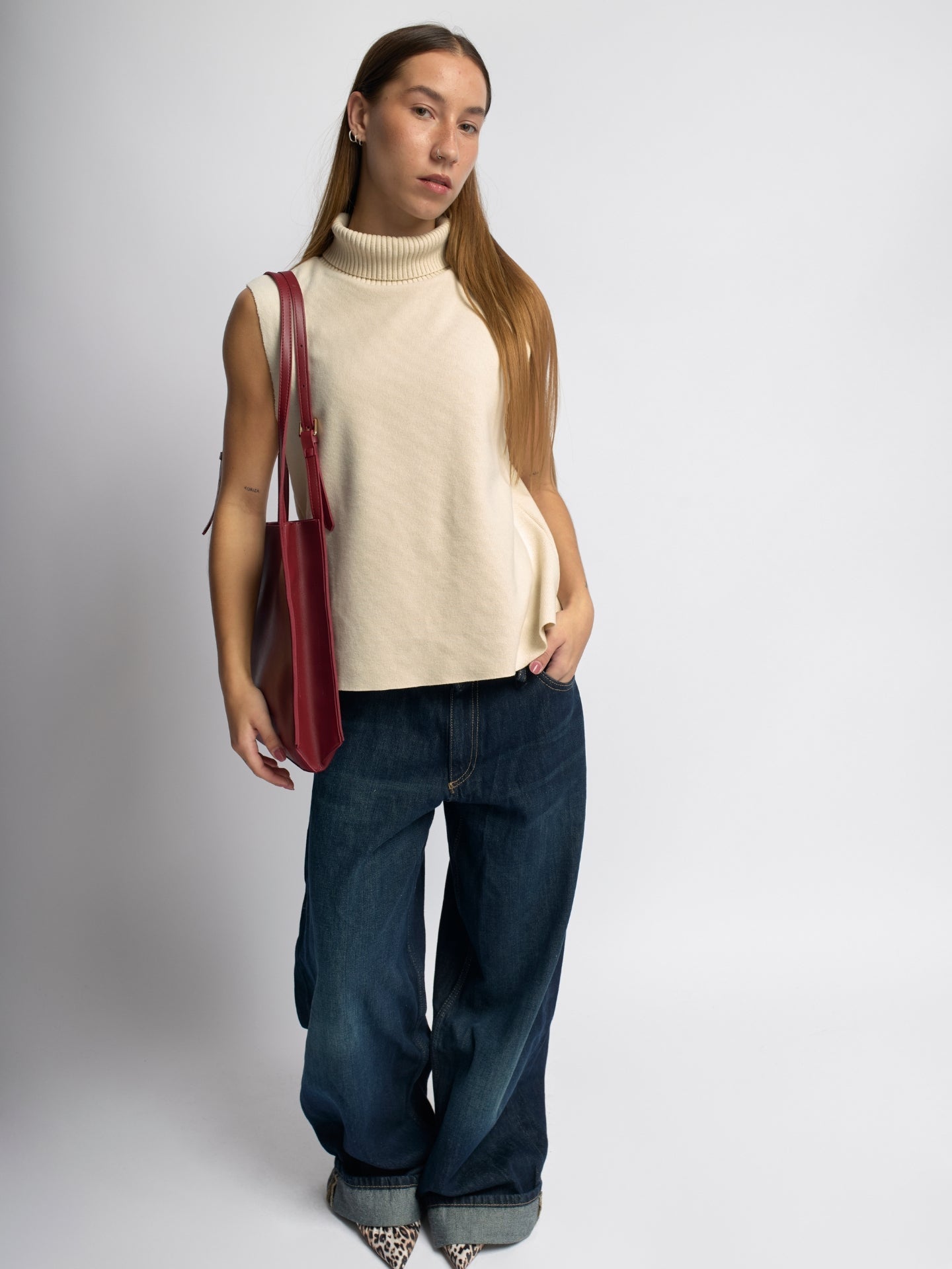 Vegan Leather Shoulder Bag - Daily Chic Design for Casual Use