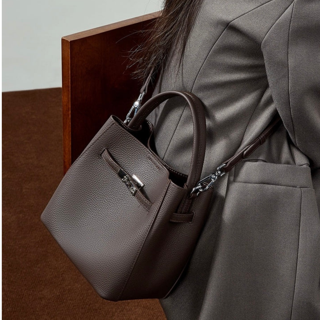 Genuine Leather Bucket Bag - Stylish Basket Design for Everyday Use
