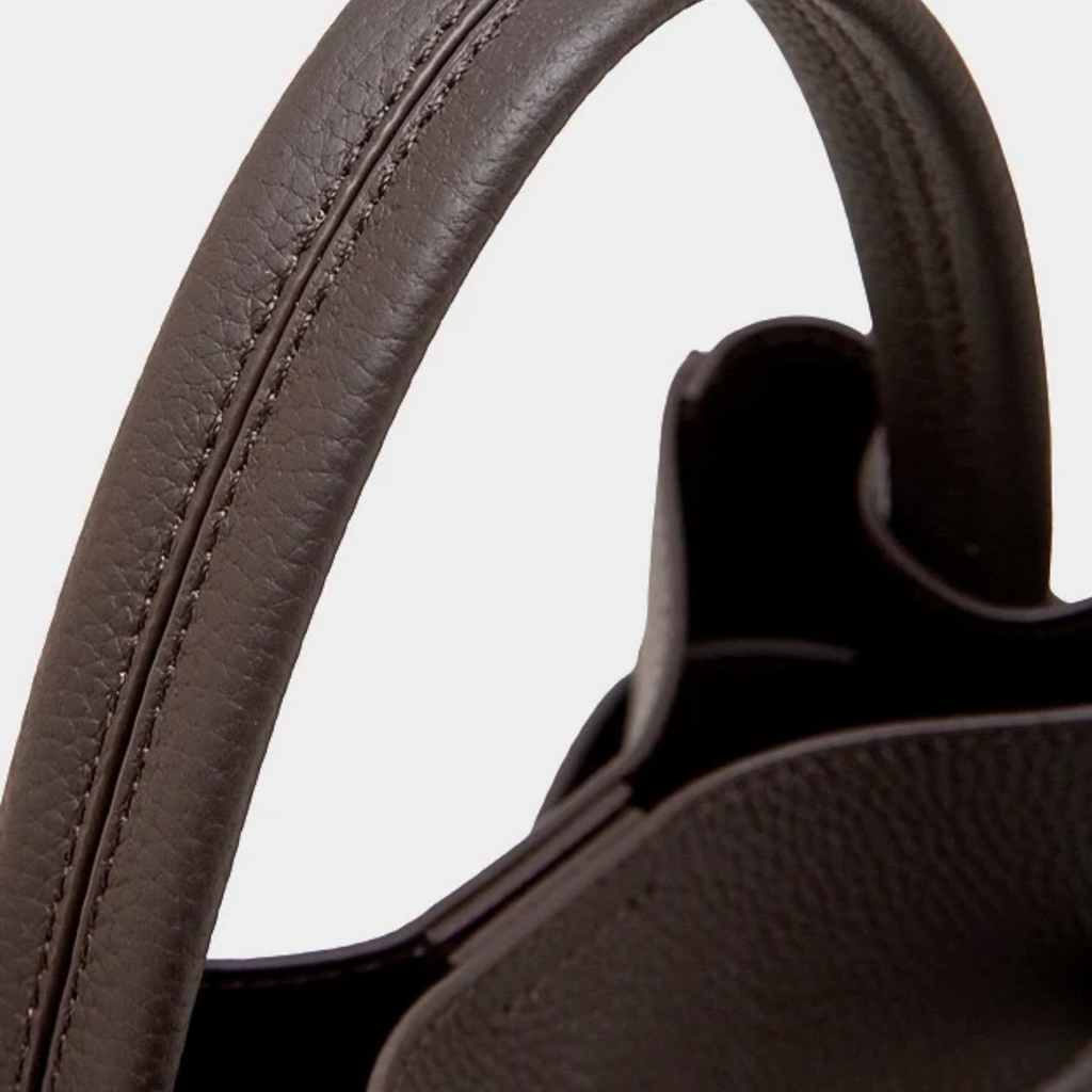Genuine Leather Bucket Bag - Stylish Basket Design for Everyday Use