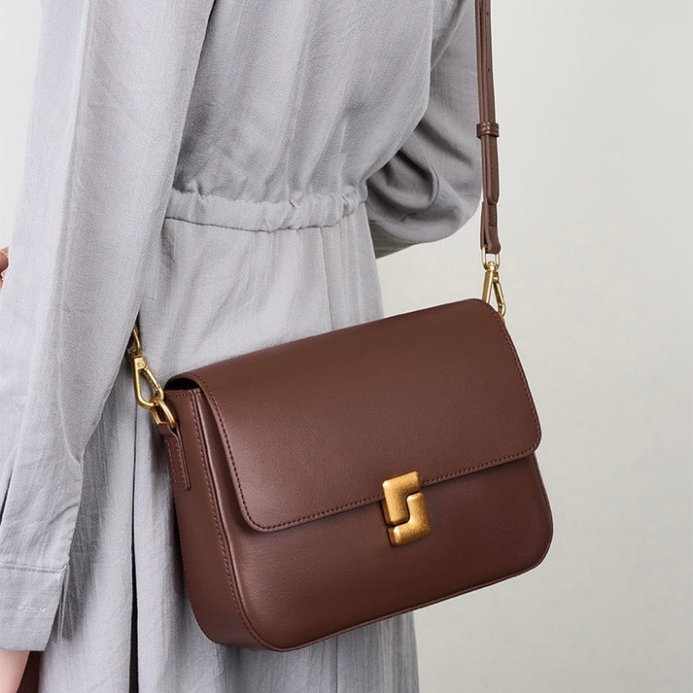 Genuine Leather Shoulder Box Bag - Stylish Crossbody for Everyday Use