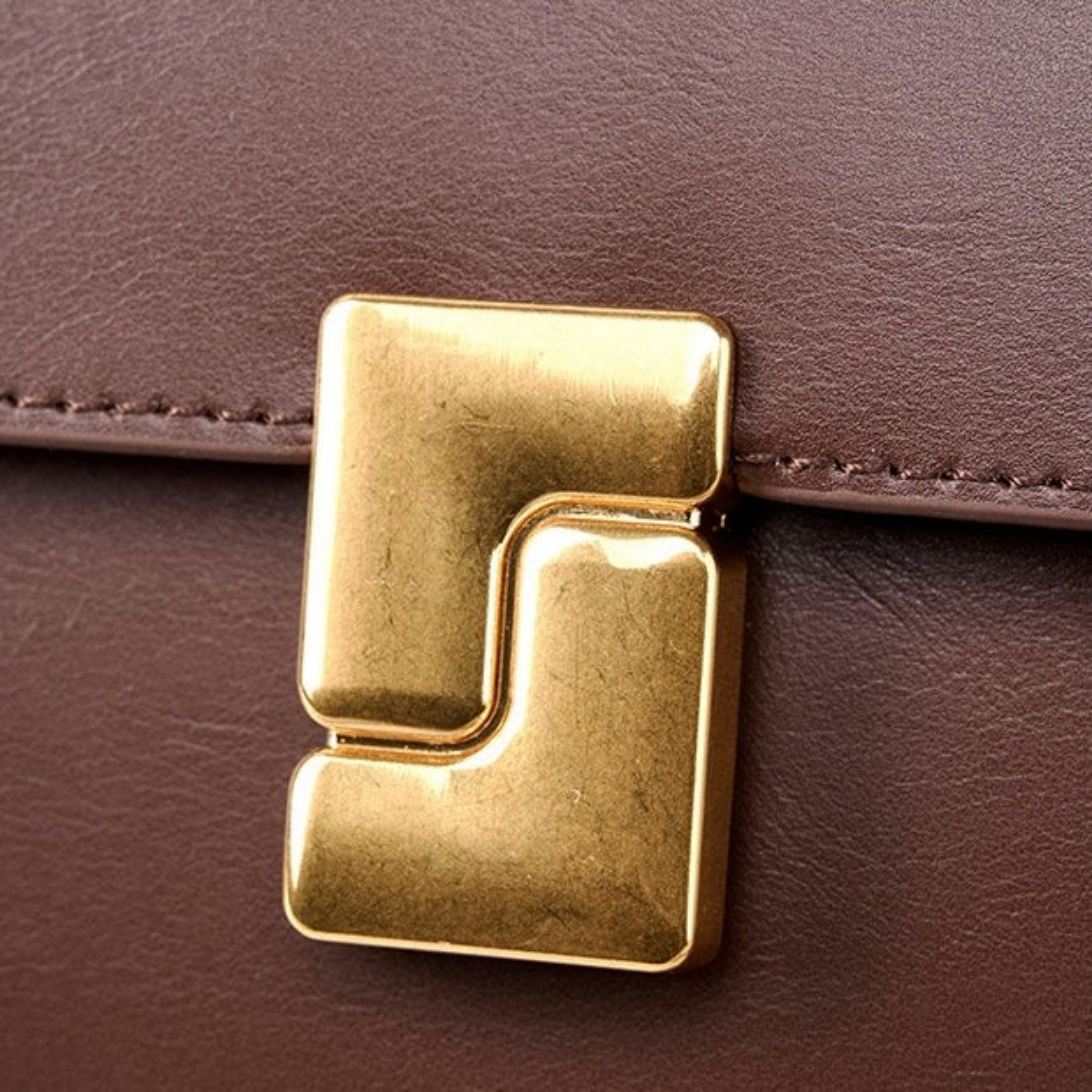 Genuine Leather Shoulder Box Bag - Stylish Crossbody for Everyday Use