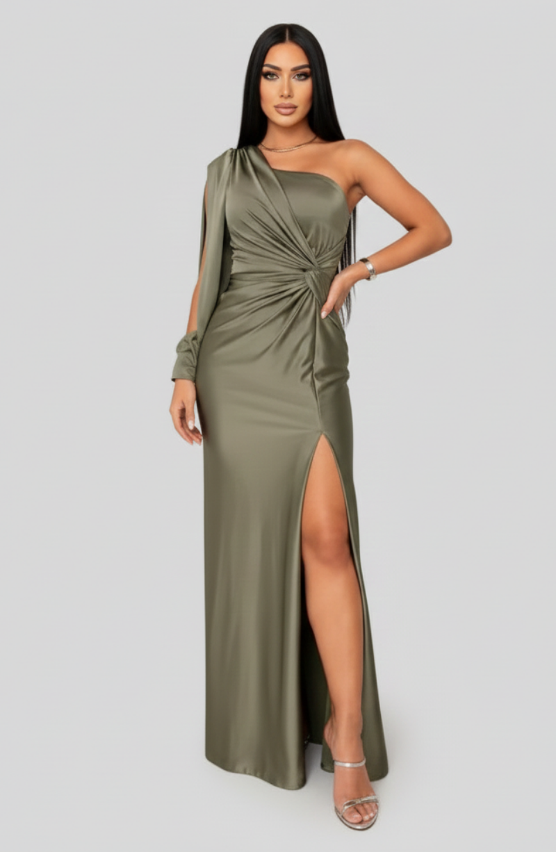 Elegant Maxi Dress with Refined Silhouette for Special Occasions