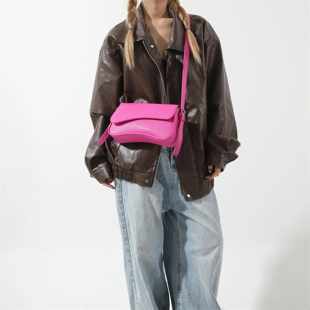 Baguette Shoulder Bag with Curved Design - Stylish Everyday Handbag