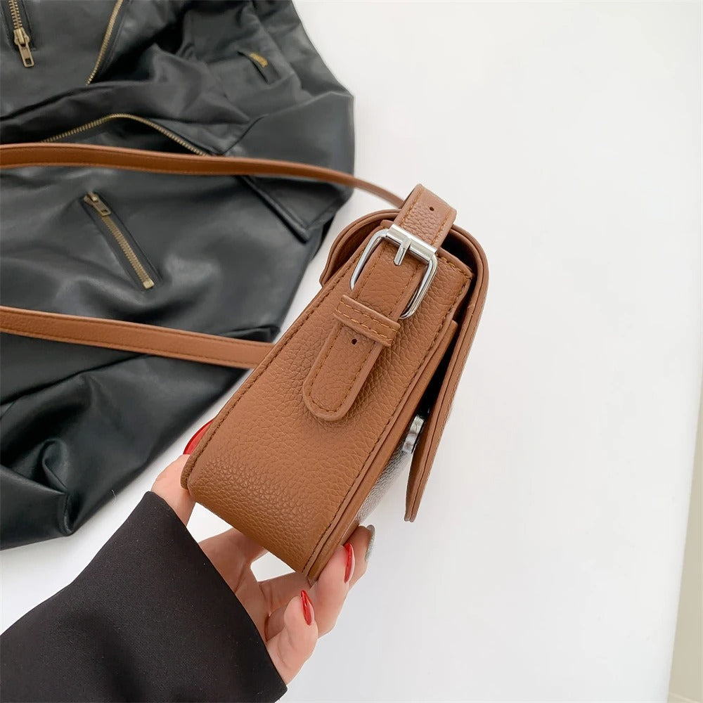 Baguette Shoulder Bag with Curved Design - Stylish Everyday Handbag