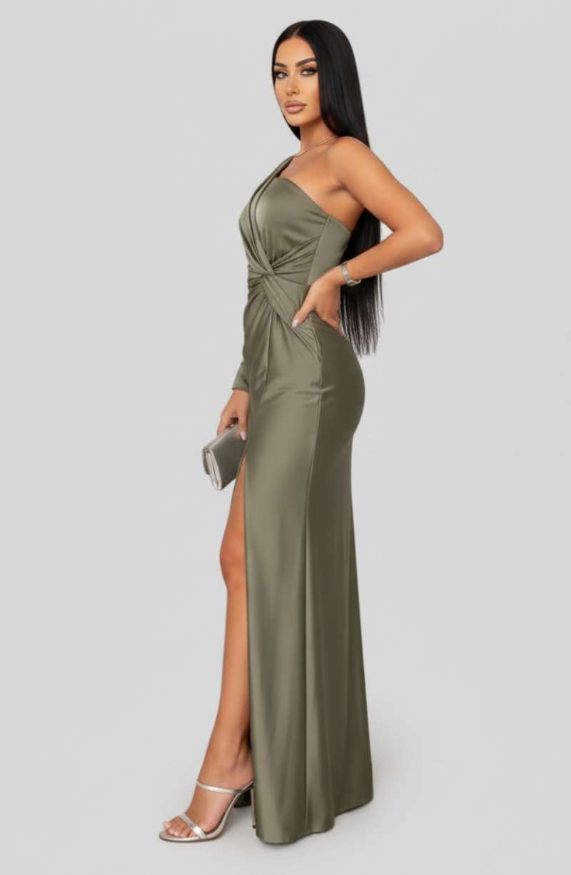 Elegant Maxi Dress with Refined Silhouette for Special Occasions