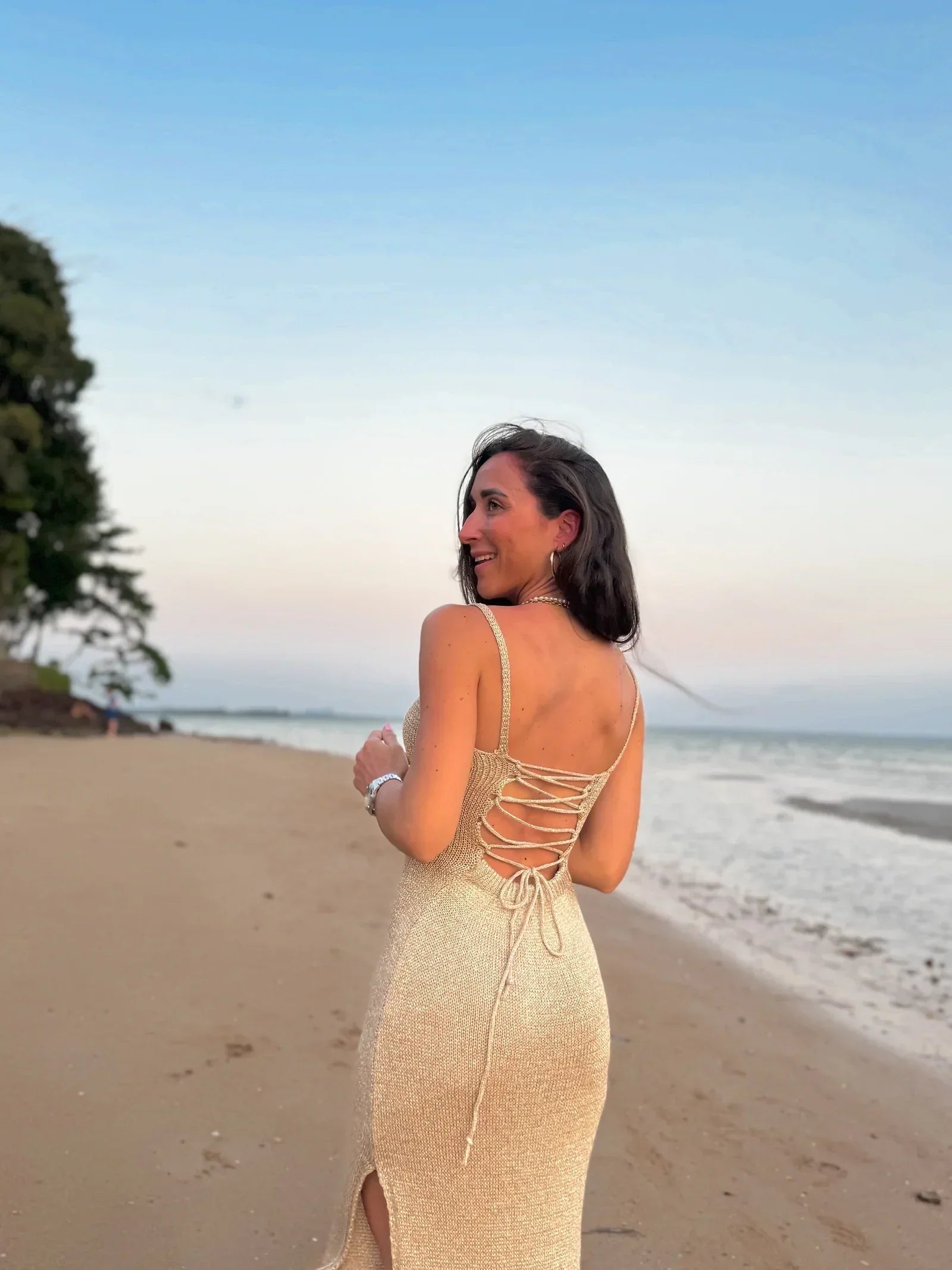 Metallic Knit Maxi Dress with Lace-Up Back and Thigh-High Slit for Evening Wear