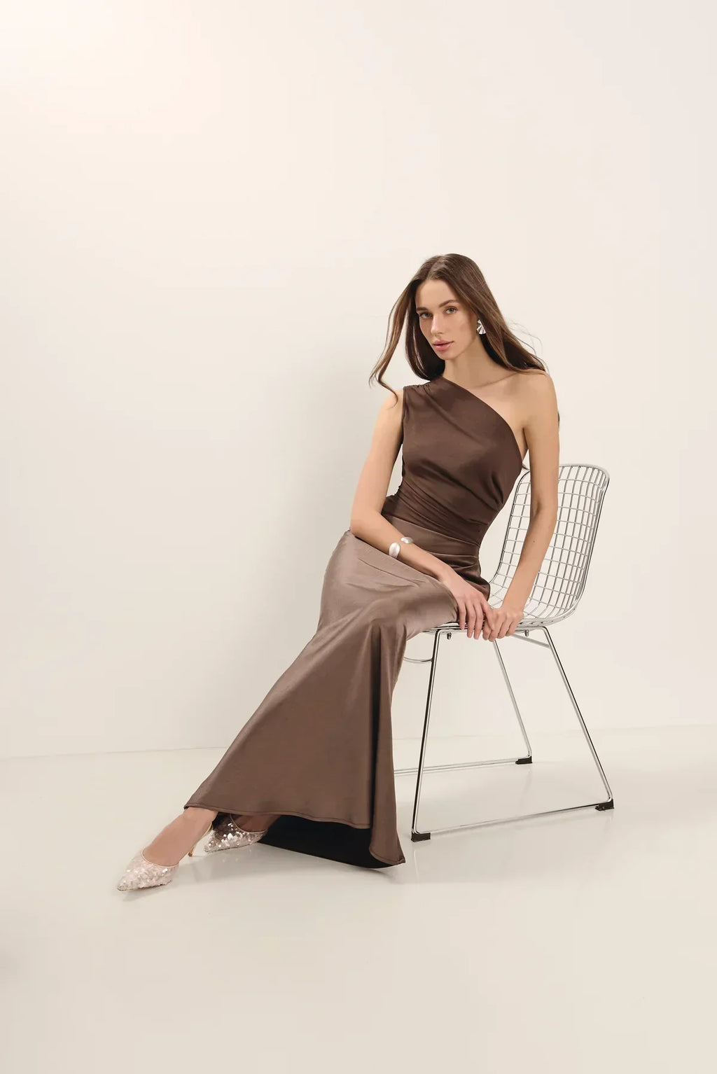 Asymmetrical Satin Maxi Dress in Matte & Shiny Finish for Elegant Occasions