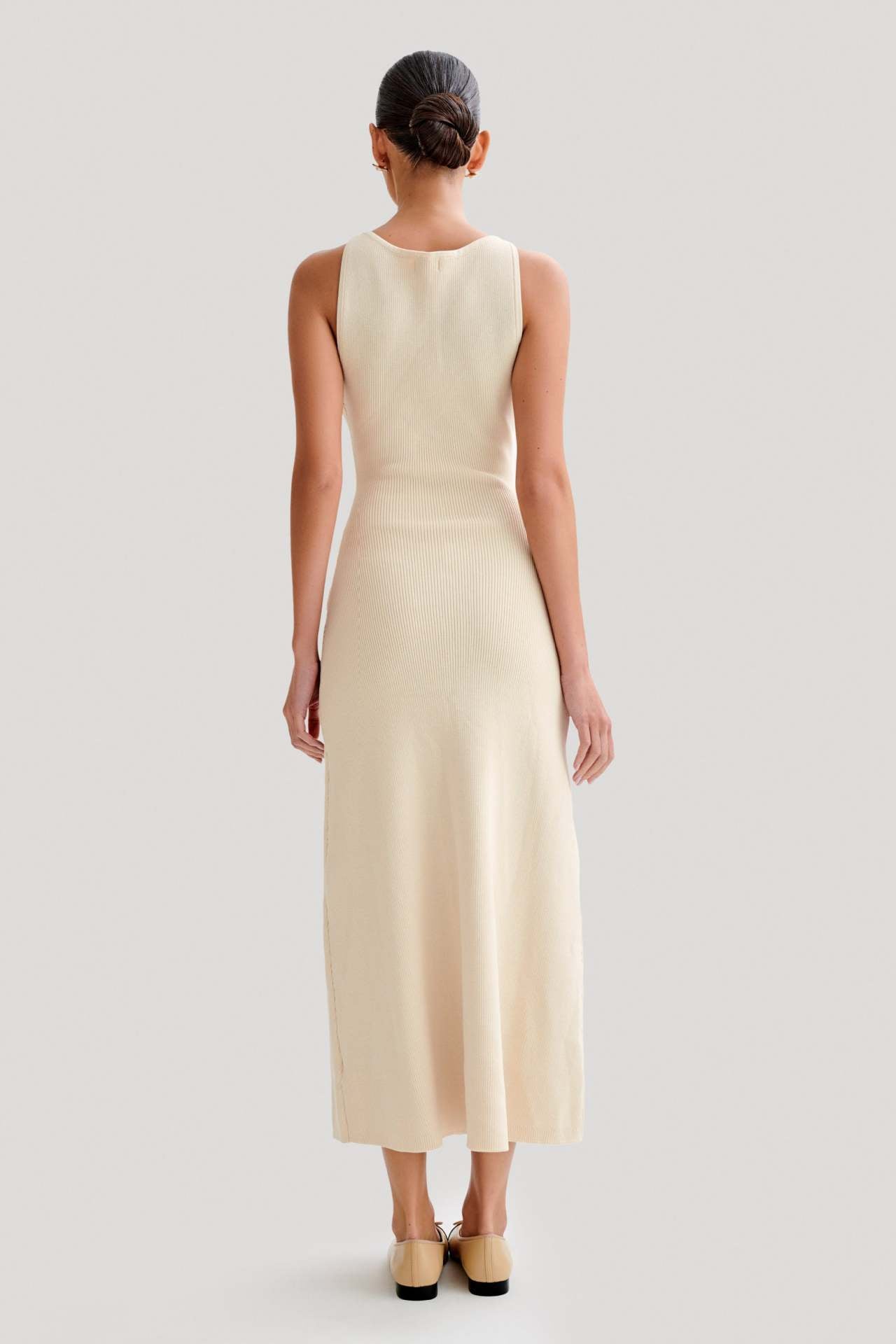 Sleeveless Ribbed Maxi Dress with Button-Down Front for Casual Wear