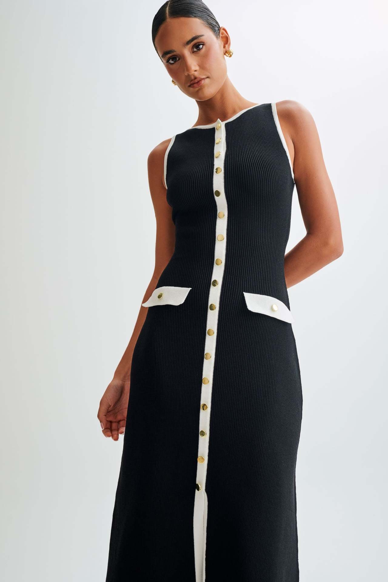 Sleeveless Ribbed Maxi Dress with Button-Down Front for Casual Wear