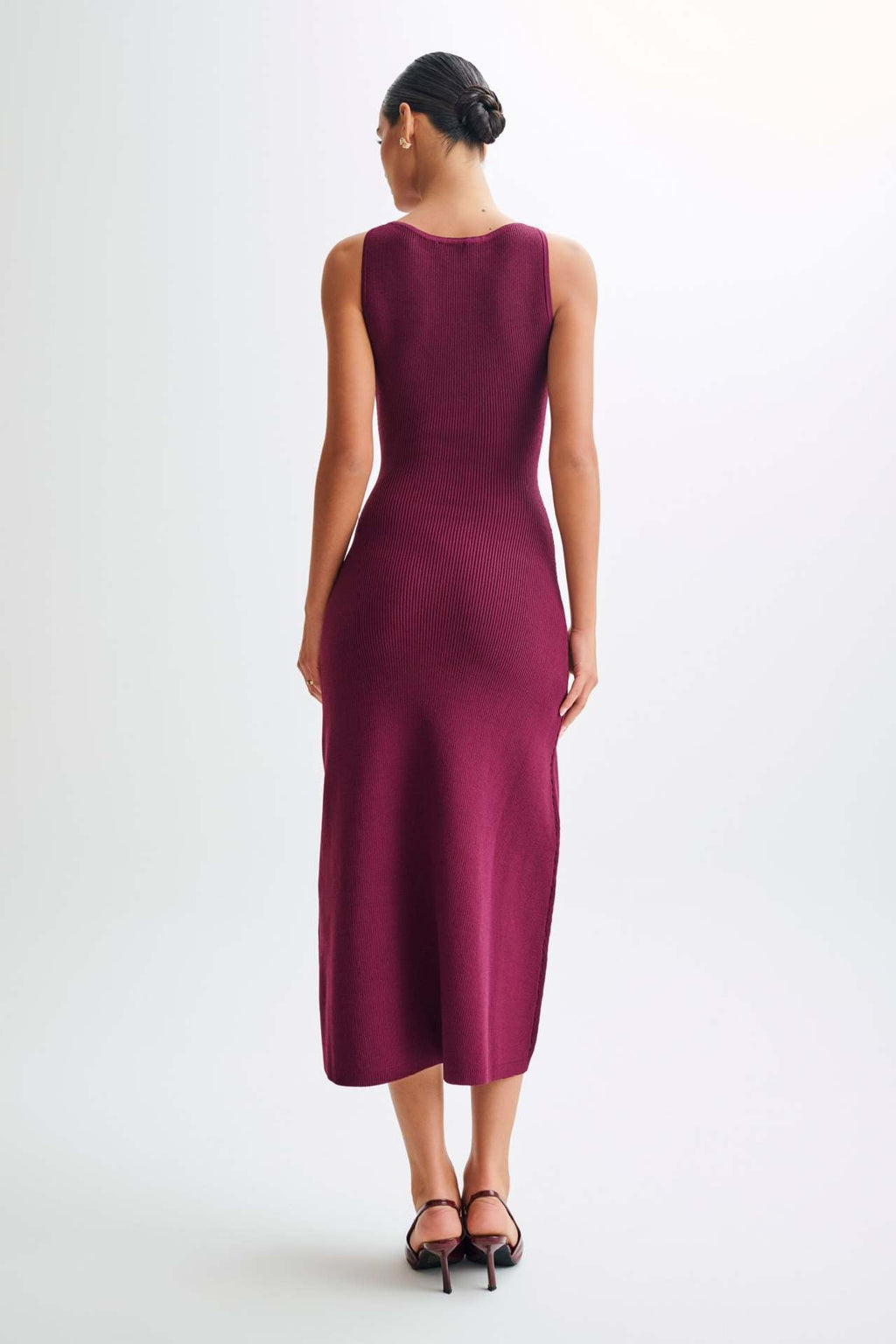 Sleeveless Ribbed Maxi Dress with Button-Down Front for Casual Wear