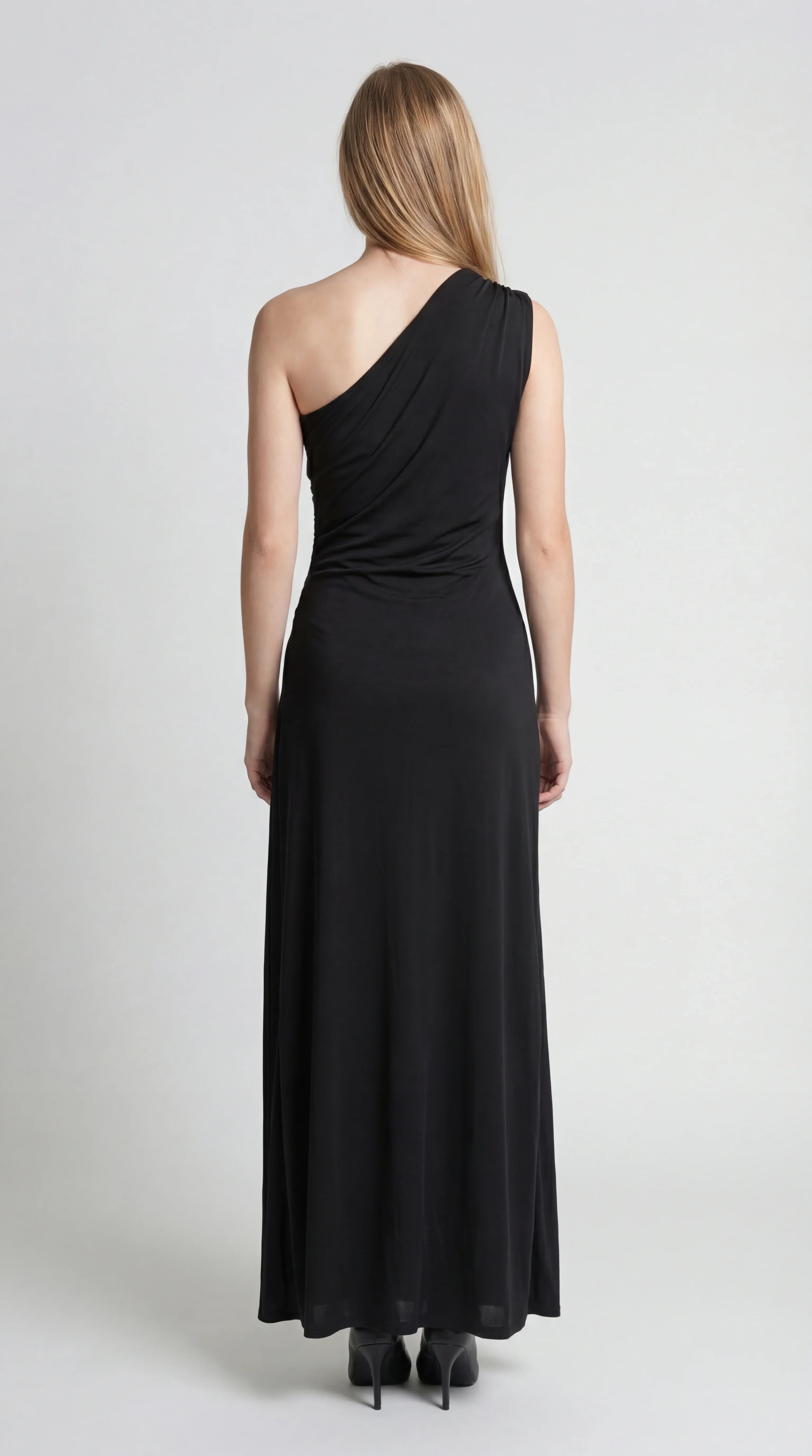 Asymmetric One-Shoulder Maxi Dress with Draped Detail for Evening Wear