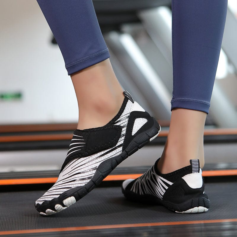 Voya | Barefoot Orthopedic Trainers