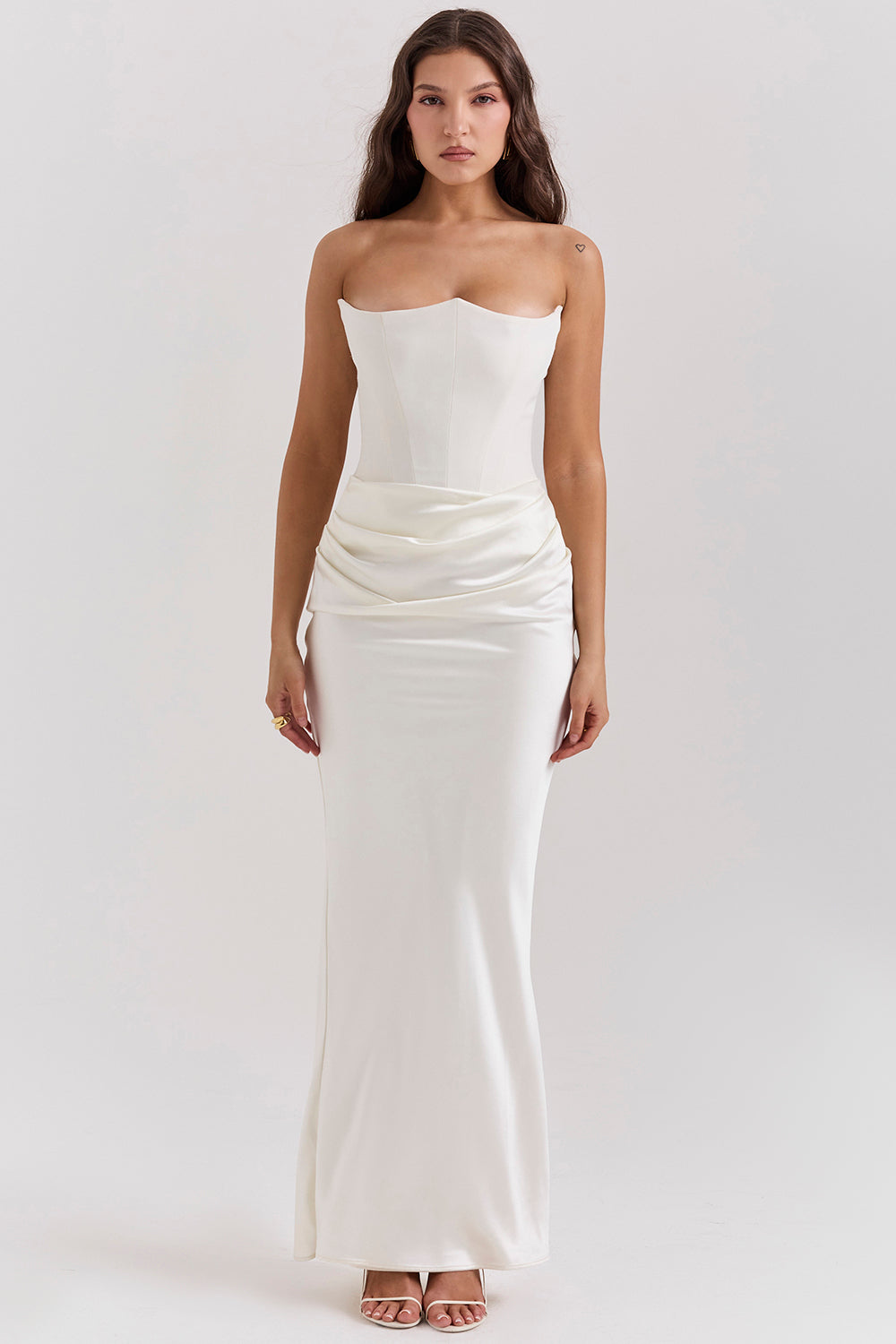 Strapless Satin Maxi Dress with Structured Bodice for Formal Events