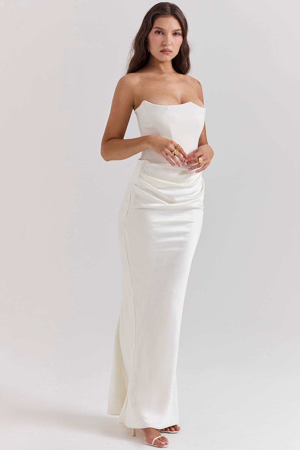 Strapless Satin Maxi Dress with Structured Bodice for Formal Events