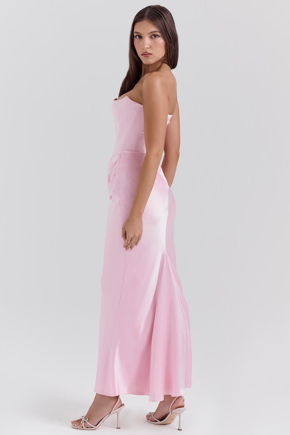 Strapless Satin Maxi Dress with Structured Bodice for Formal Events