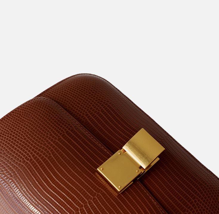 Lizard-Textured Leather Crossbody Bag for Everyday Use - Stylish and Versatile
