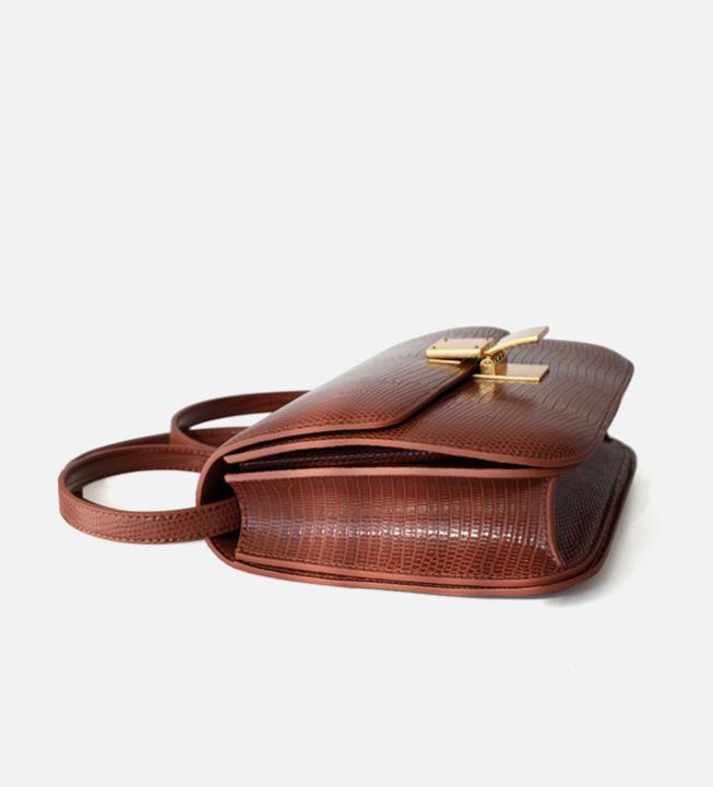 Lizard-Textured Leather Crossbody Bag for Everyday Use - Stylish and Versatile