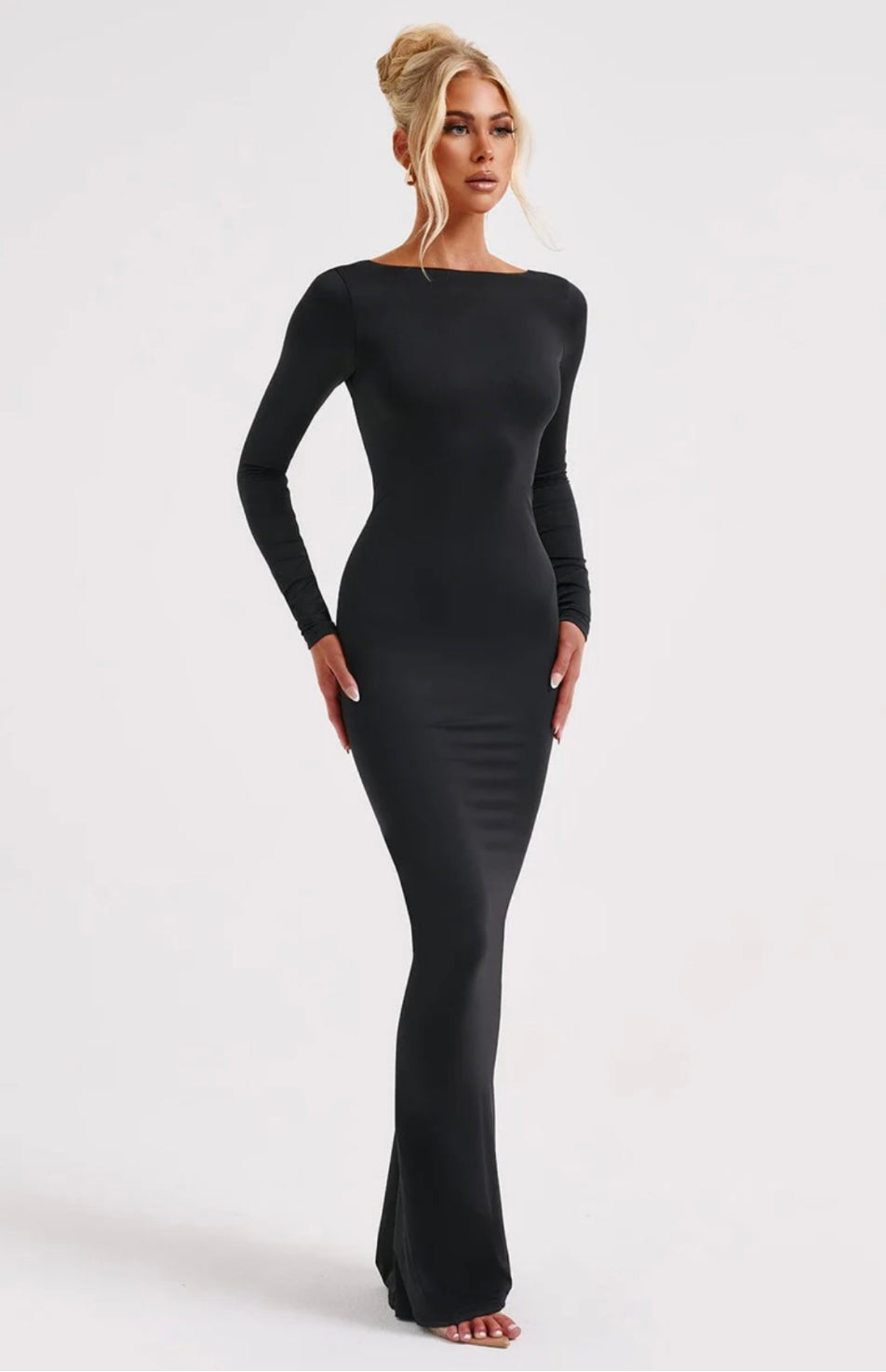 Sculpting Long Sleeve High Neck Open Back Maxi Dress for Evening Events