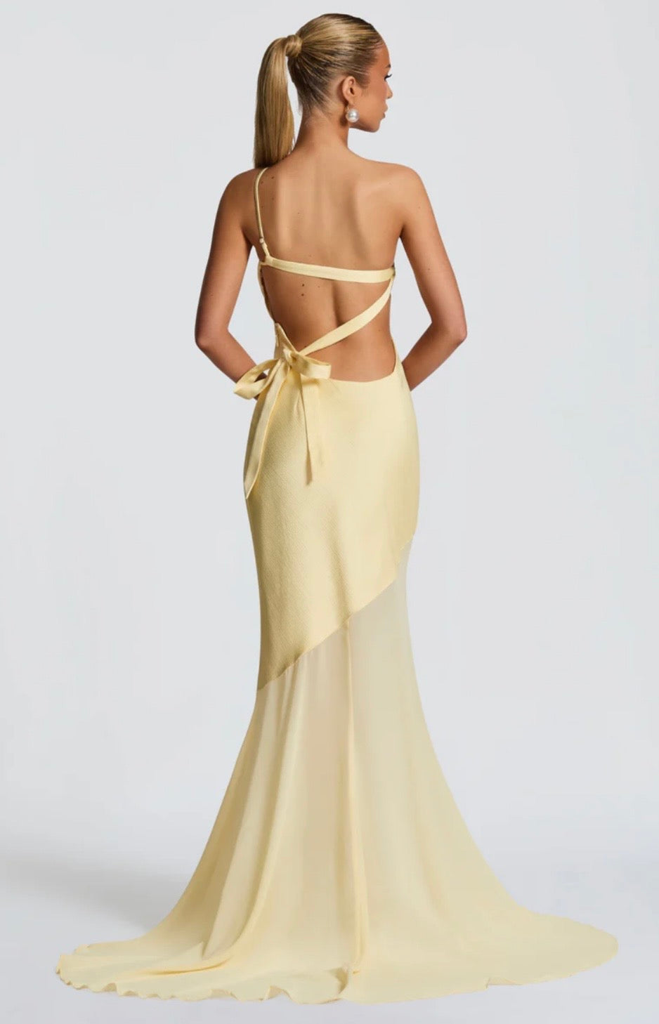 Bias-Cut Fluid Layered Maxi Dress - Sculpted Skirt for Elegant Occasions