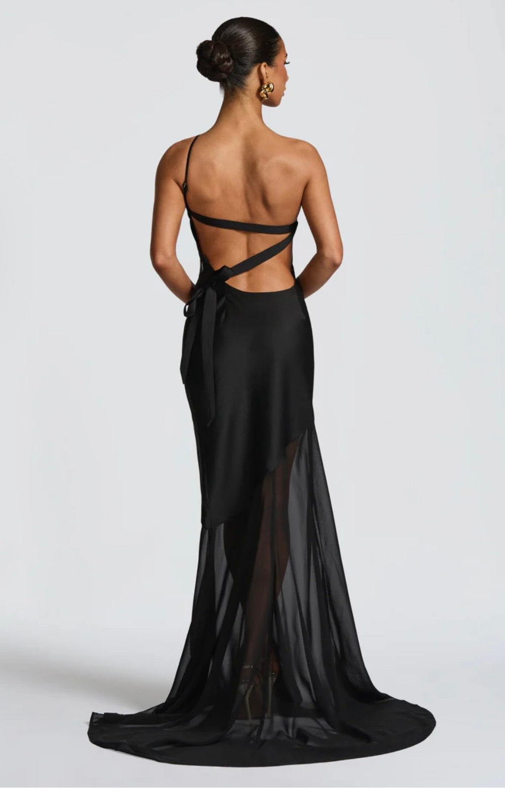 Bias-Cut Fluid Layered Maxi Dress - Sculpted Skirt for Elegant Occasions