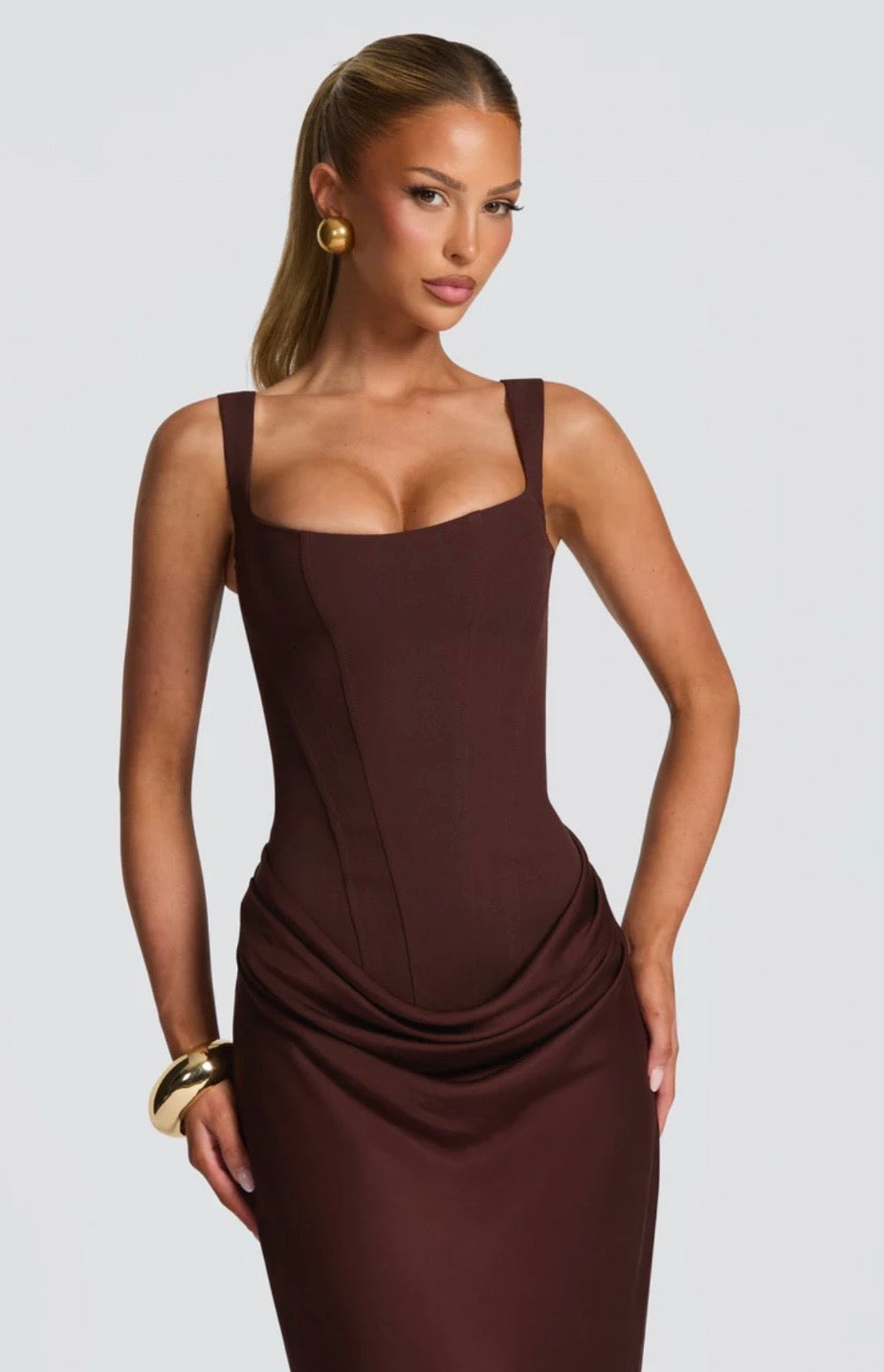 Sculpted Lowered Waist Square Neck Crepe Maxi Dress for Formal Events