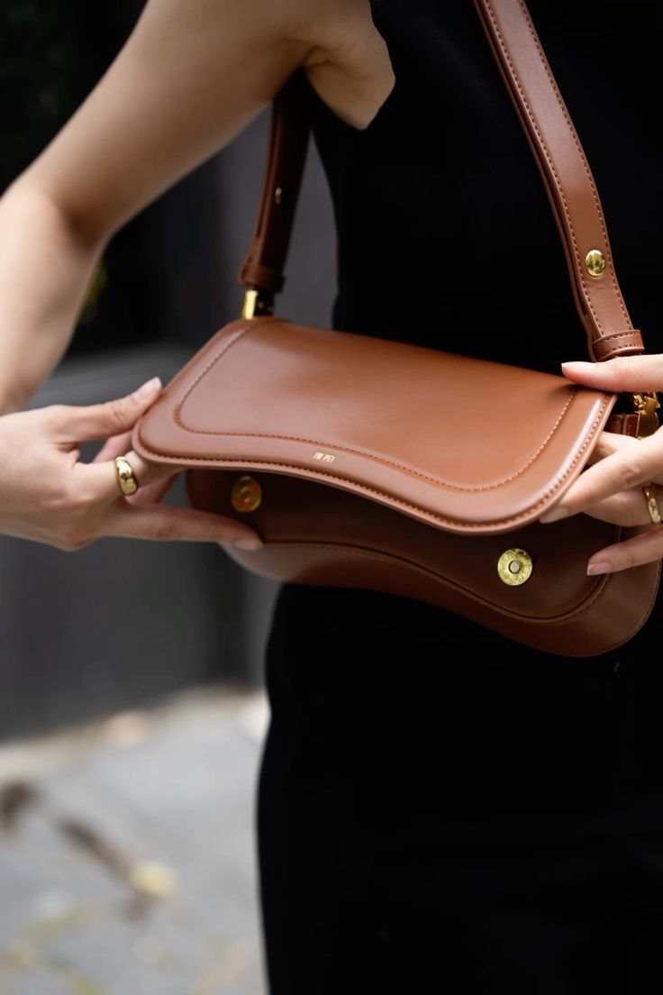 Jhora Shoulder Bag - Durable Fabric, Casual Design, Everyday Use, Adjustable Strap