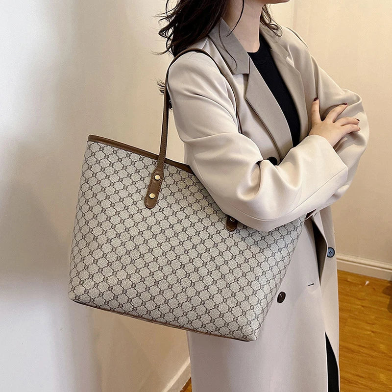 Leather Shoulder Bag – Elegant Design for Everyday Use – Versatile and Stylish
