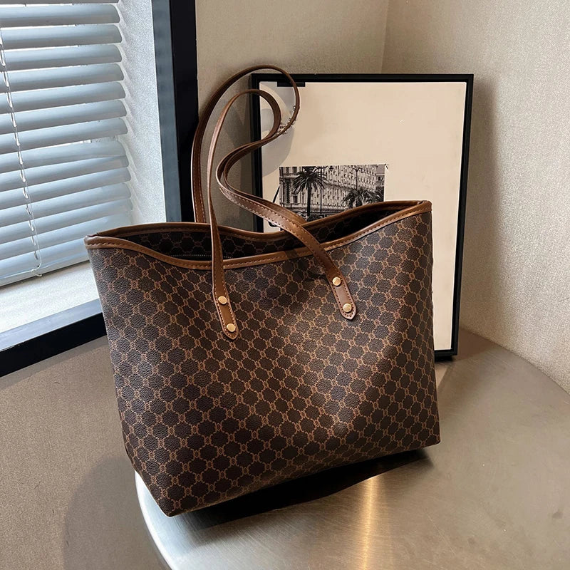 Leather Shoulder Bag – Elegant Design for Everyday Use – Versatile and Stylish
