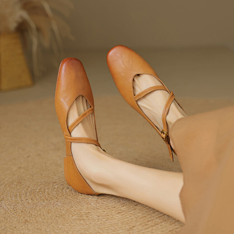 Leather Ballet Flats for Women - Comfortable Everyday Footwear in Classic Design