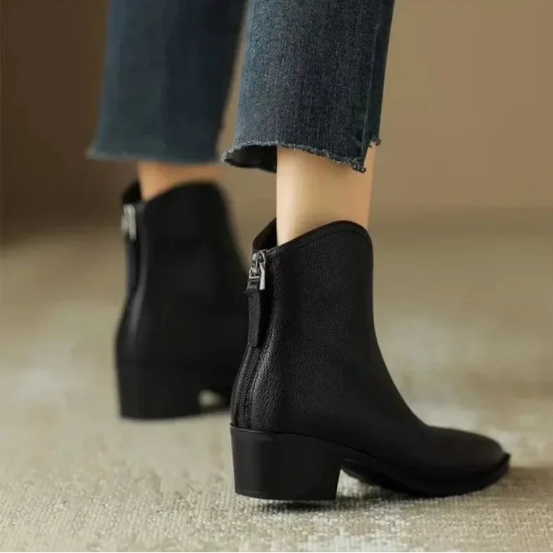 Leather Ankle Boots for Women - Classic Design for Everyday Wear