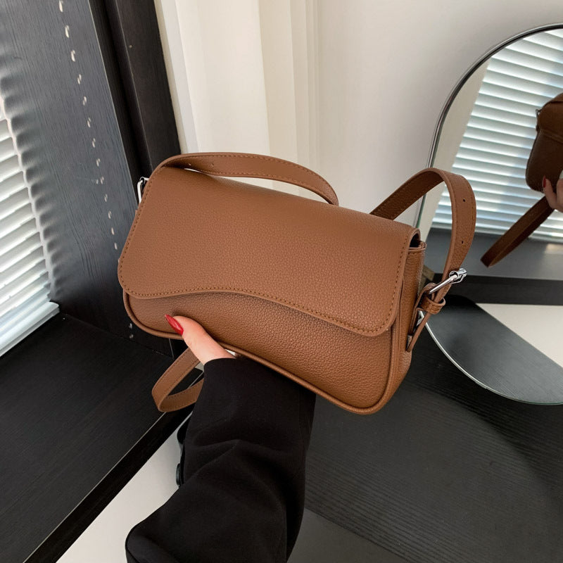 Baguette Shoulder Bag with Curved Design - Stylish Everyday Handbag