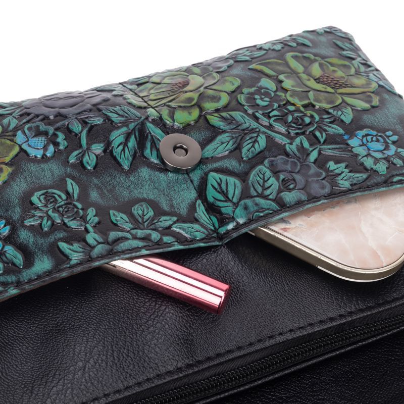 Velvet Crossbody Bag with Chain Strap - Luxe Velvet Material for Everyday Use