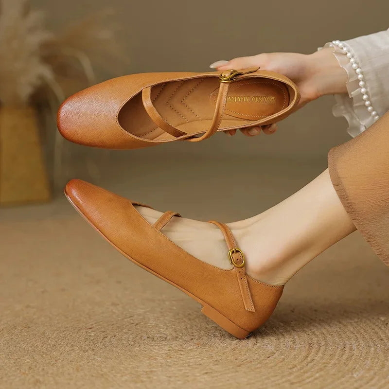 Leather Ballet Flats for Women - Comfortable Everyday Footwear in Classic Design